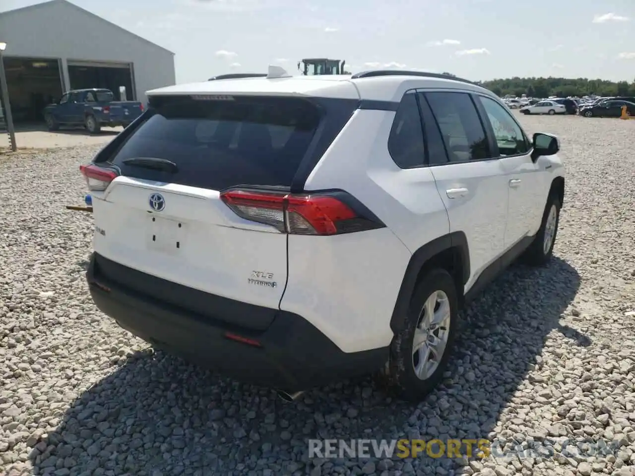 4 Photograph of a damaged car 2T3RWRFV2LW077711 TOYOTA RAV4 2020