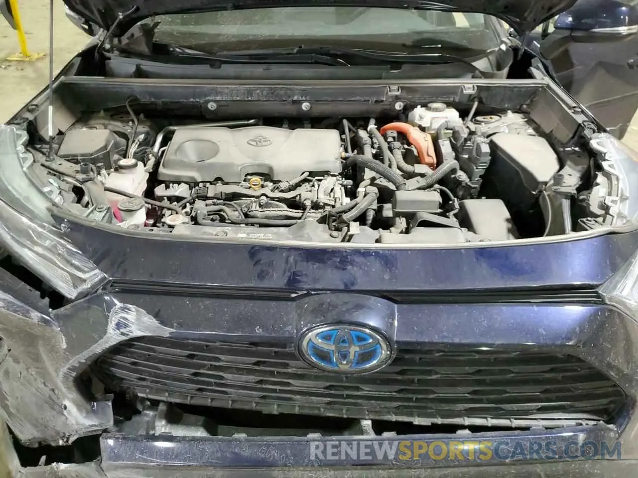12 Photograph of a damaged car 2T3RWRFV2LW092113 TOYOTA RAV4 2020