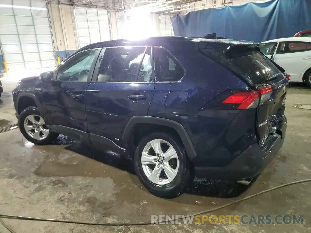 2 Photograph of a damaged car 2T3RWRFV2LW092113 TOYOTA RAV4 2020