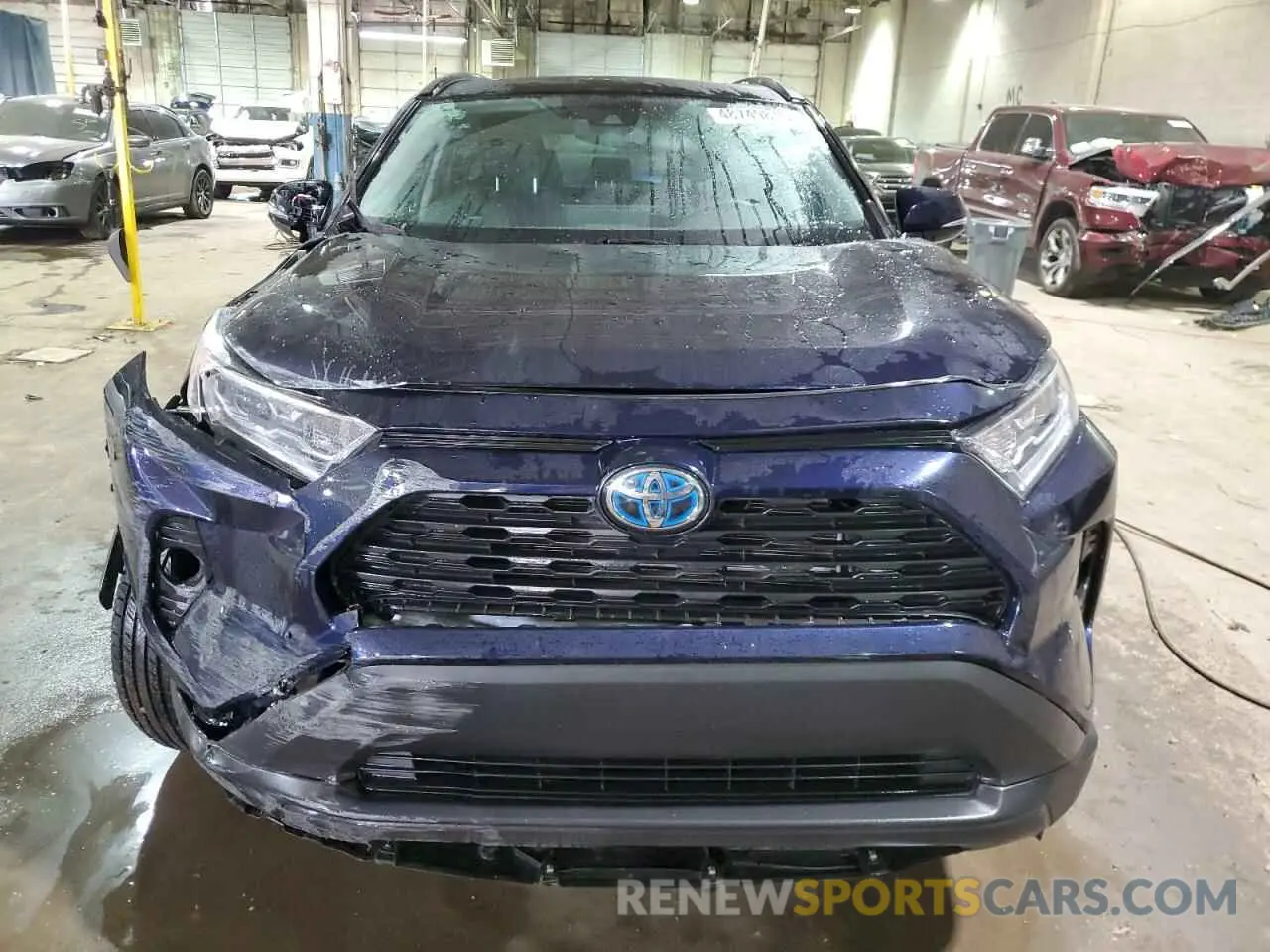 5 Photograph of a damaged car 2T3RWRFV2LW092113 TOYOTA RAV4 2020