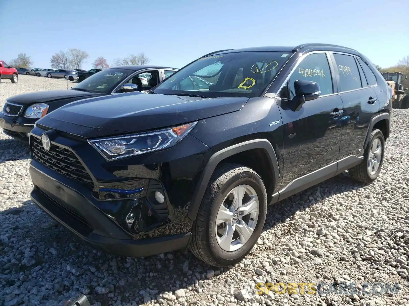 2 Photograph of a damaged car 2T3RWRFV3LW063753 TOYOTA RAV4 2020