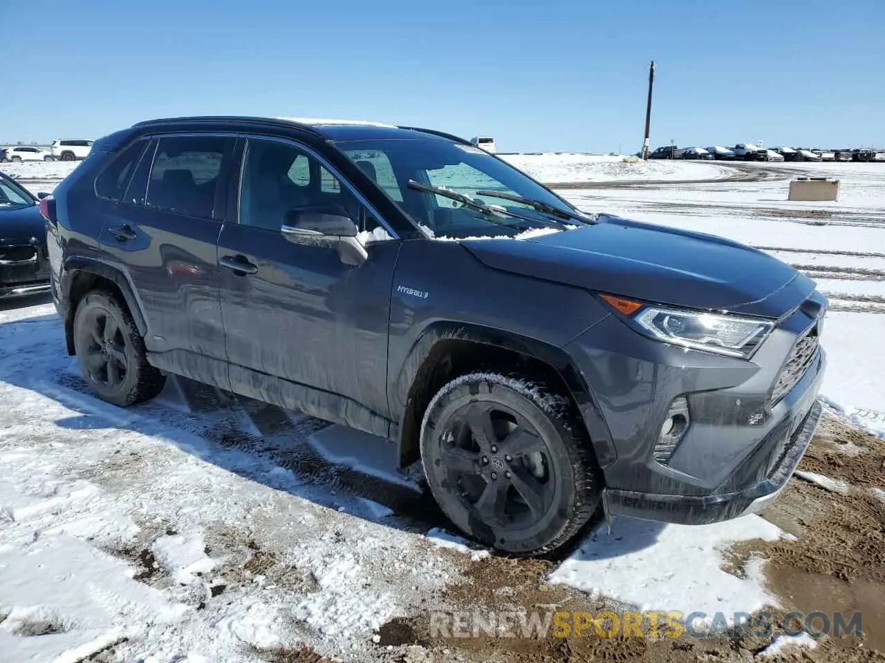 4 Photograph of a damaged car 2T3RWRFV3LW082092 TOYOTA RAV4 2020