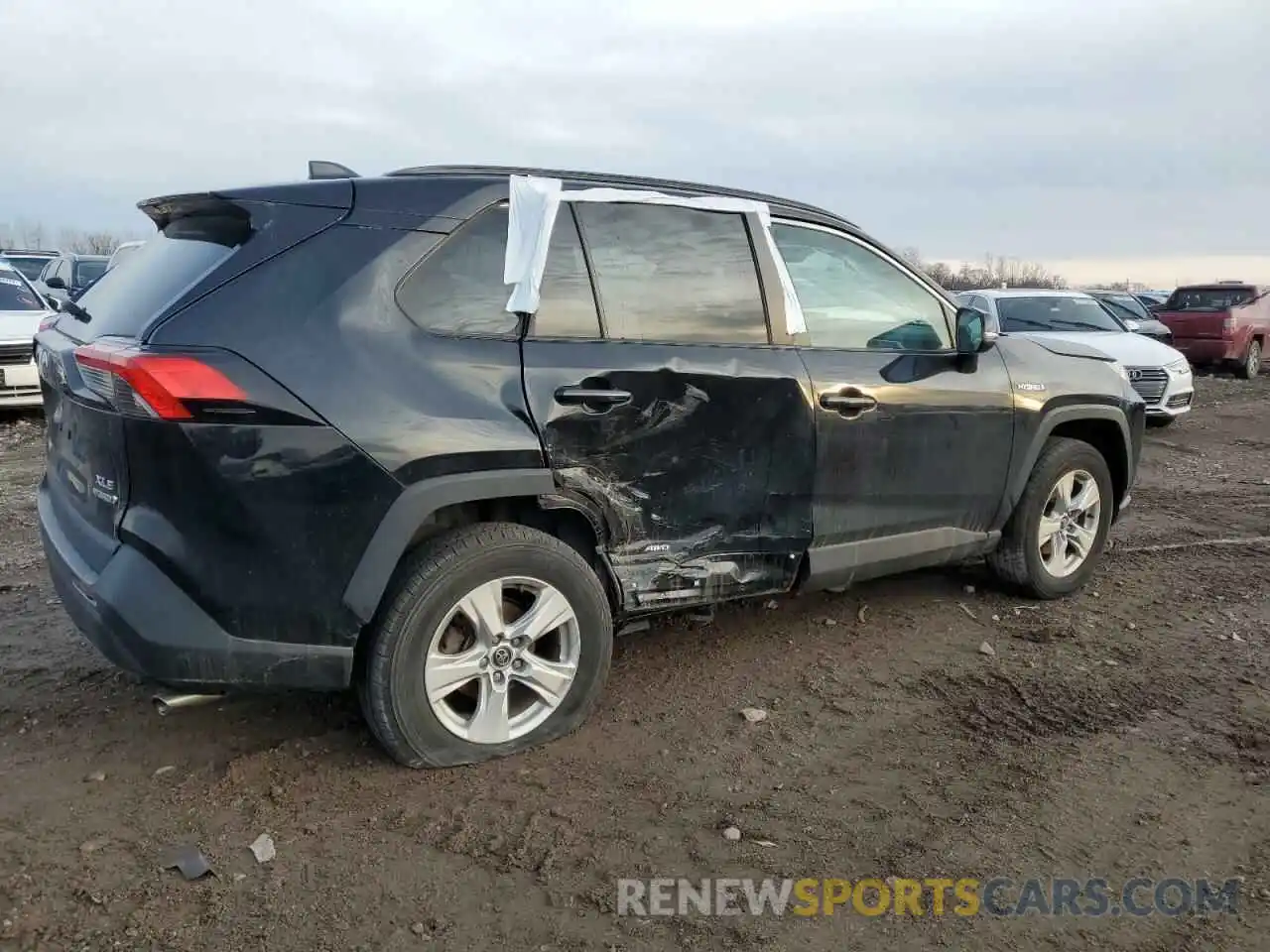 3 Photograph of a damaged car 2T3RWRFV3LW089897 TOYOTA RAV4 2020