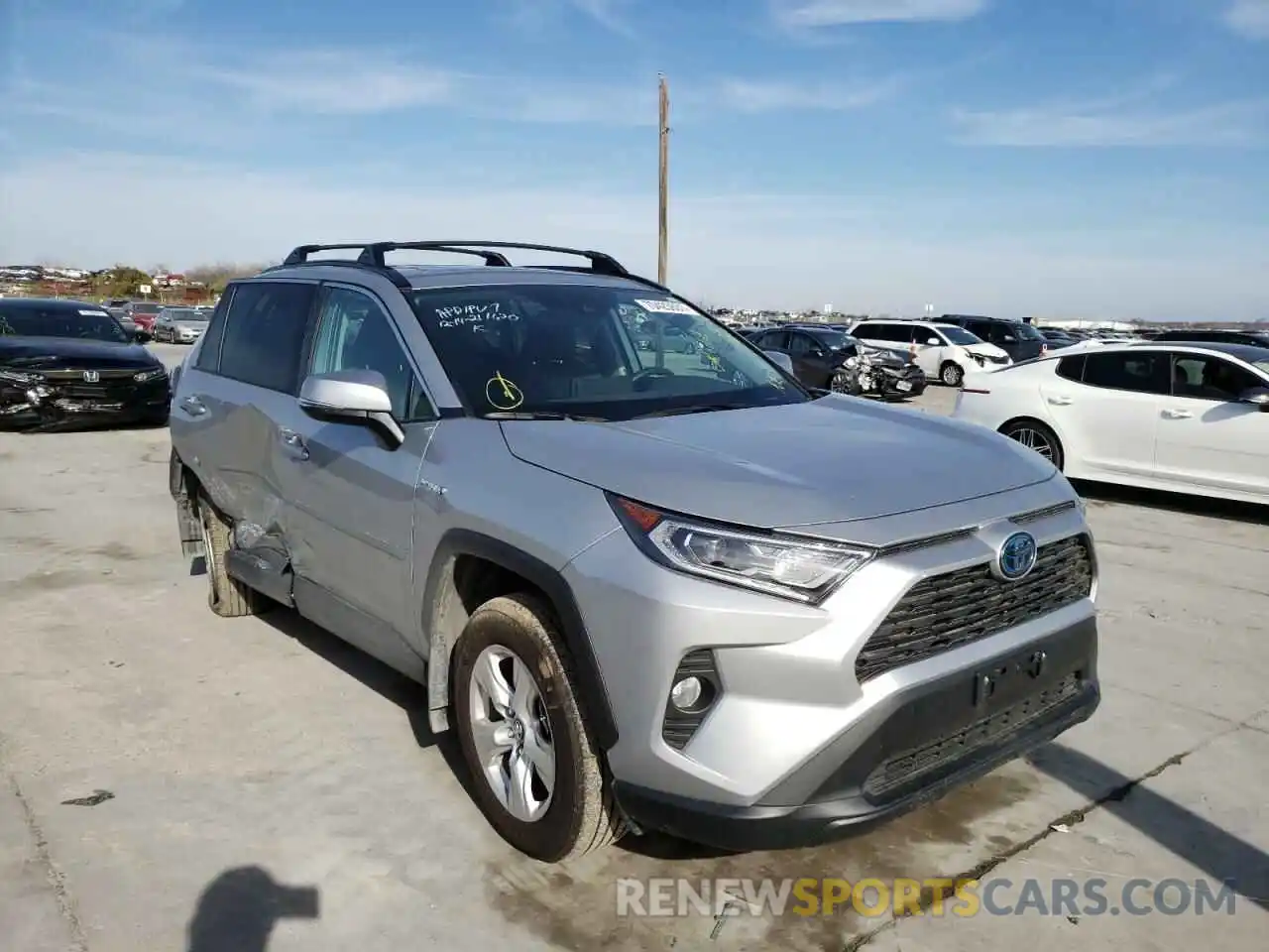 1 Photograph of a damaged car 2T3RWRFV3LW090788 TOYOTA RAV4 2020