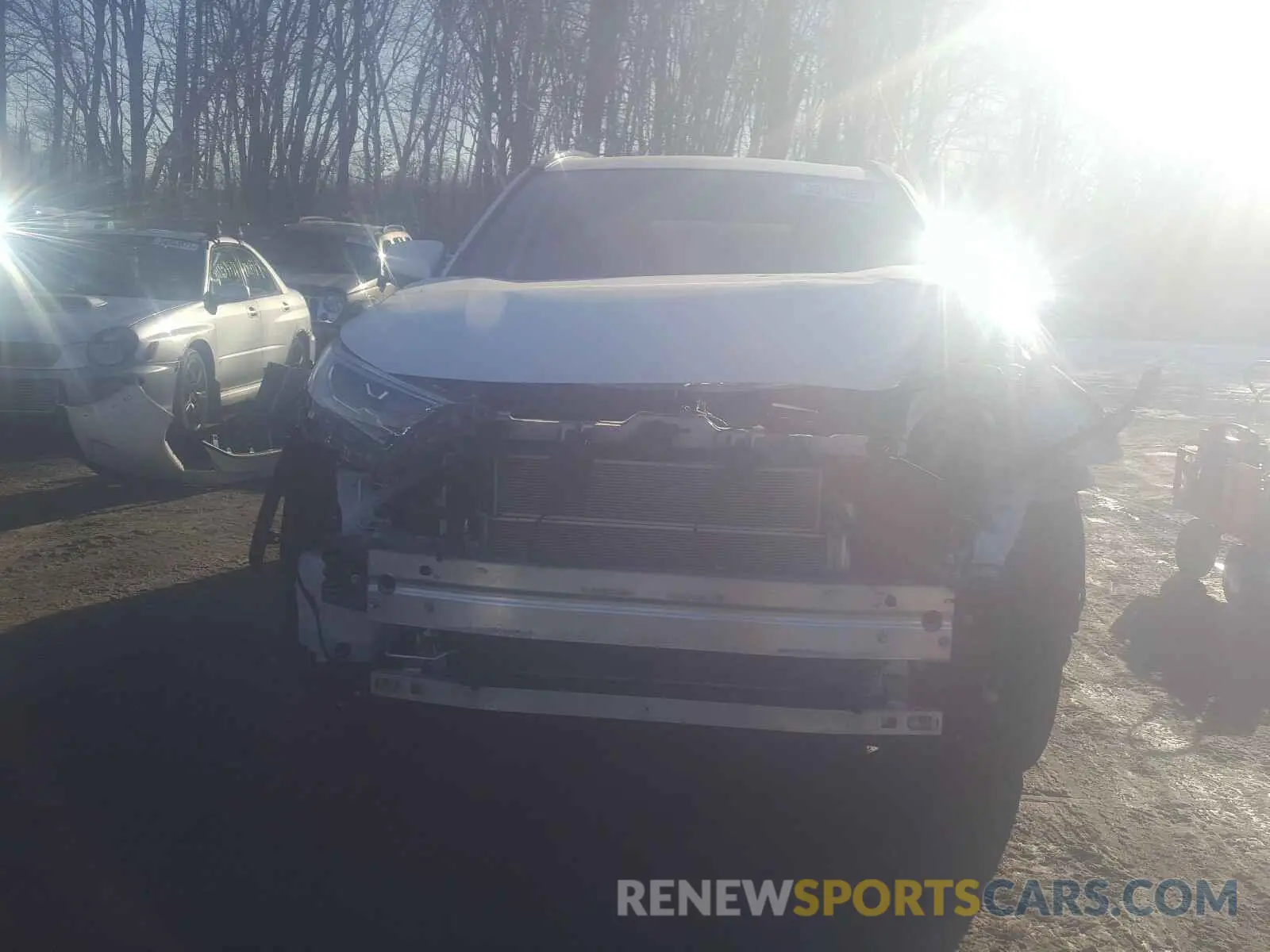 9 Photograph of a damaged car 2T3RWRFV3LW094341 TOYOTA RAV4 2020
