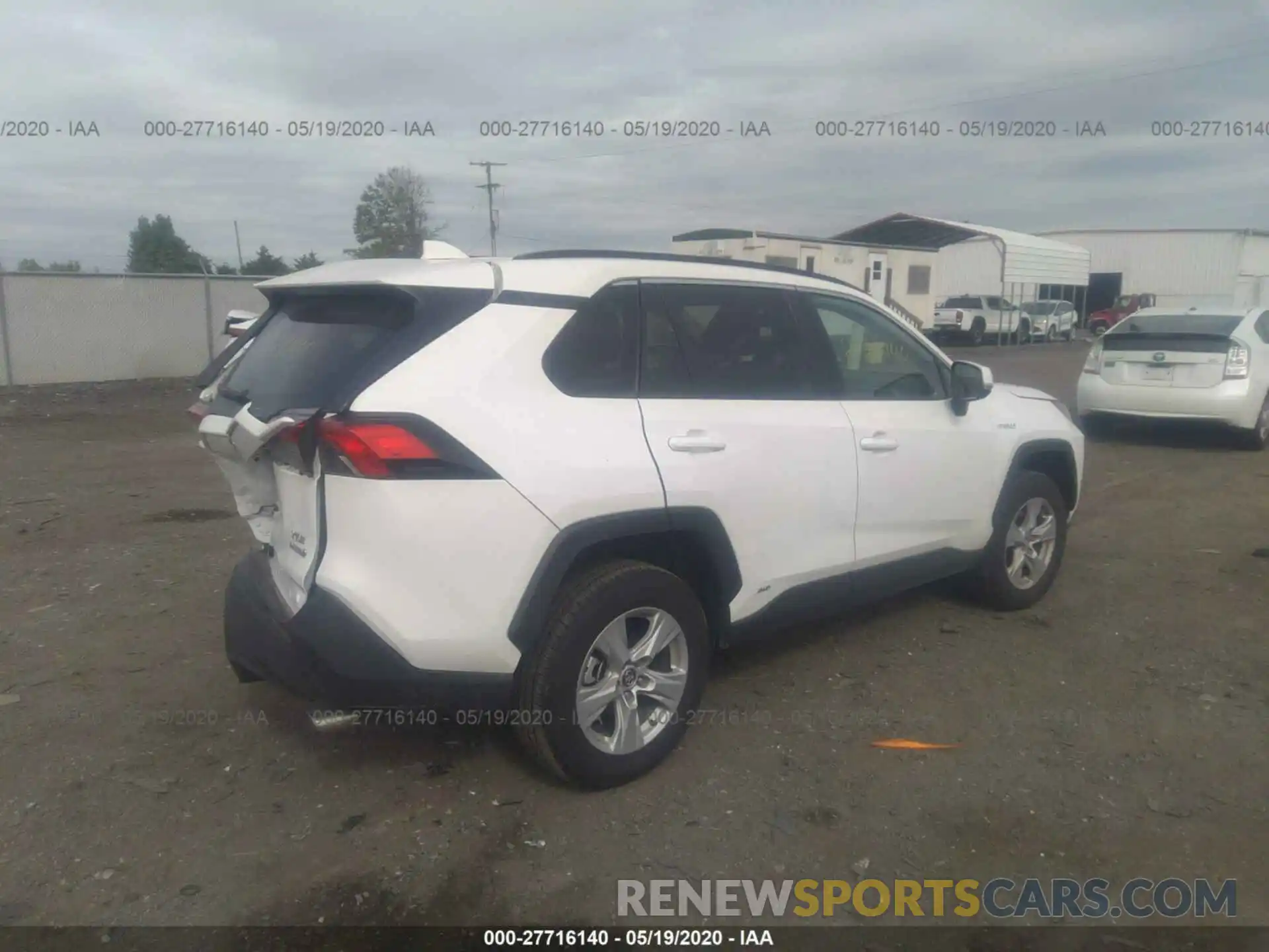 3 Photograph of a damaged car 2T3RWRFV4LW054723 TOYOTA RAV4 2020