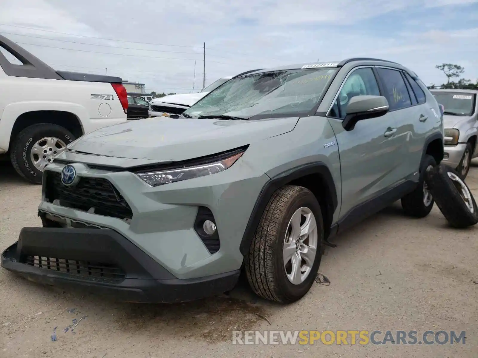 2 Photograph of a damaged car 2T3RWRFV4LW060537 TOYOTA RAV4 2020