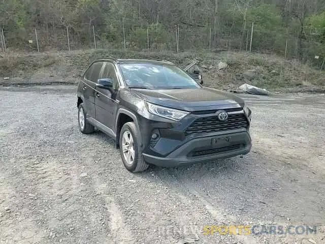 15 Photograph of a damaged car 2T3RWRFV4LW093781 TOYOTA RAV4 2020