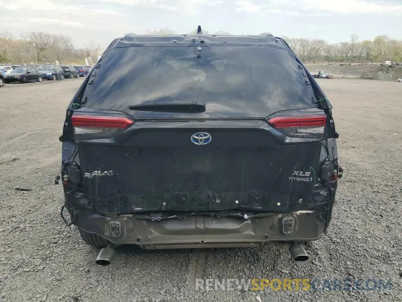 6 Photograph of a damaged car 2T3RWRFV4LW093781 TOYOTA RAV4 2020