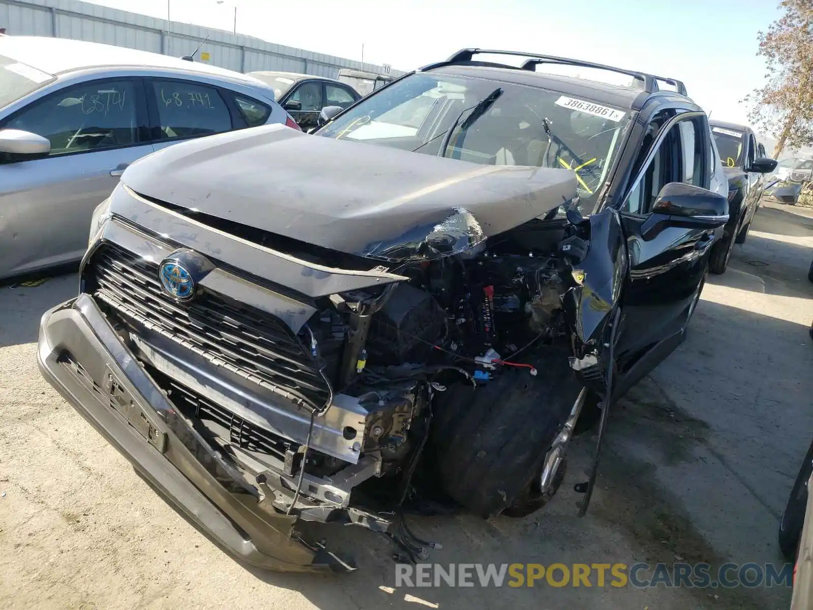 2 Photograph of a damaged car 2T3RWRFV5LW069893 TOYOTA RAV4 2020