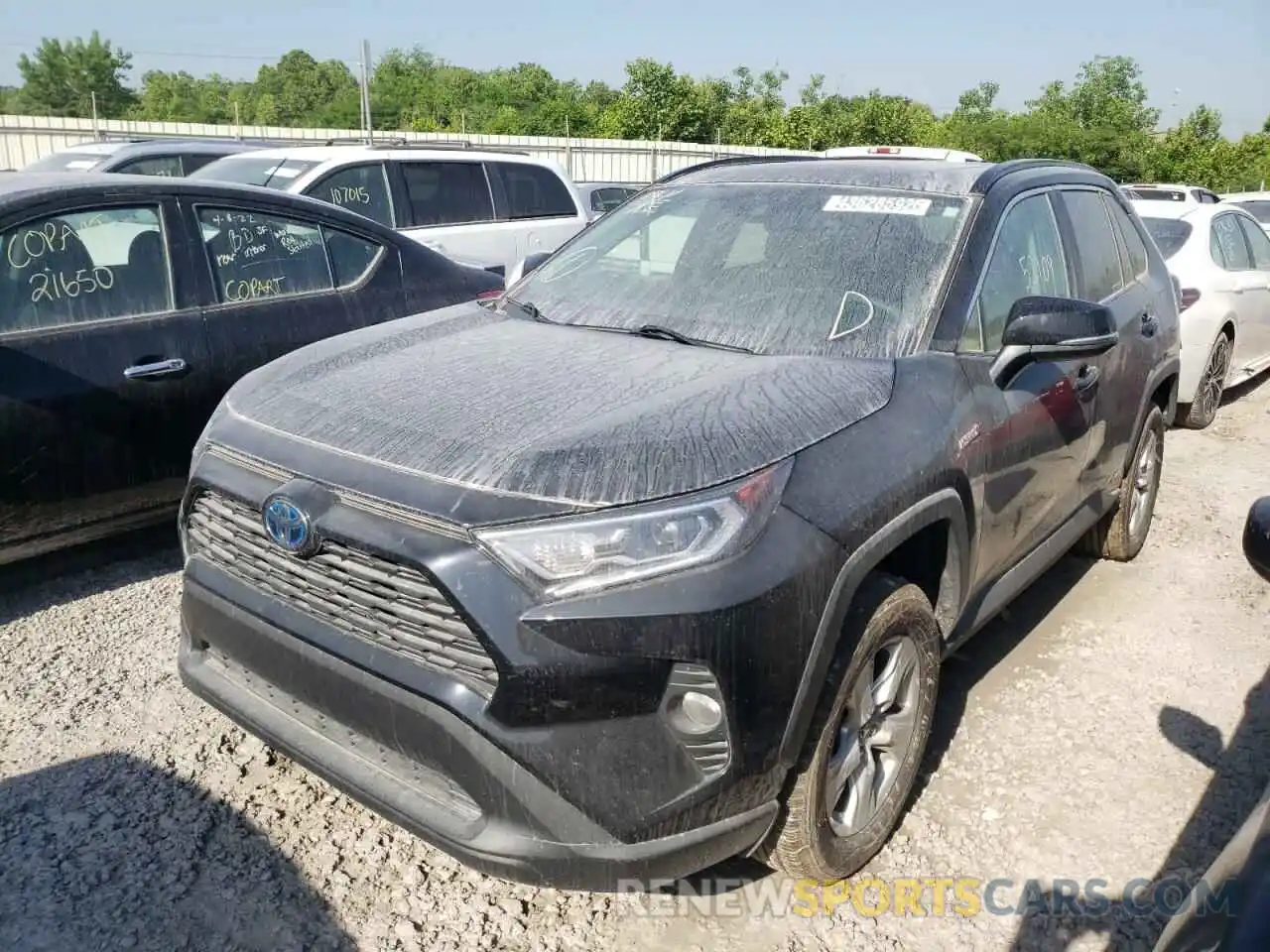 2 Photograph of a damaged car 2T3RWRFV5LW078089 TOYOTA RAV4 2020