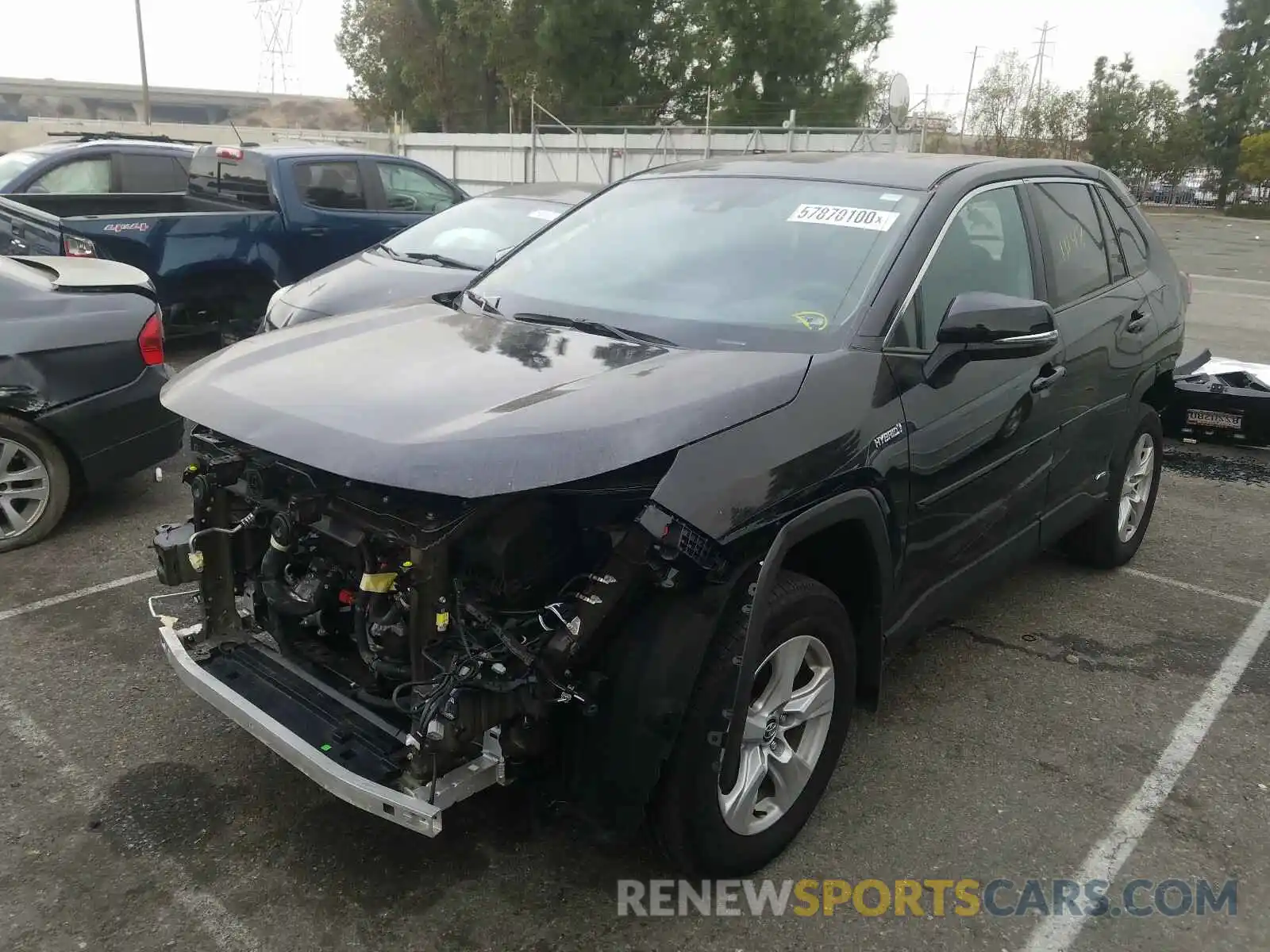 2 Photograph of a damaged car 2T3RWRFV5LW082787 TOYOTA RAV4 2020