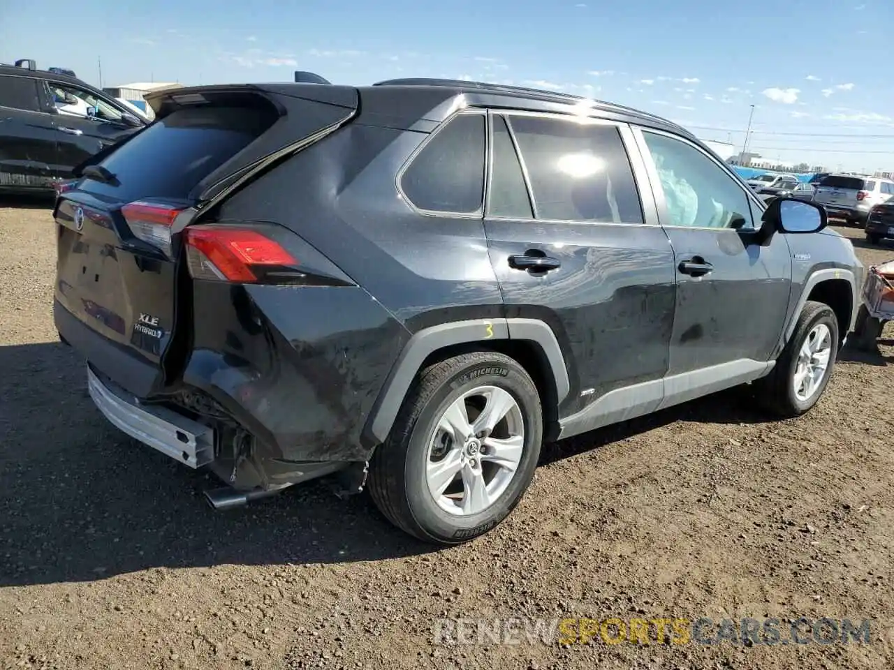 4 Photograph of a damaged car 2T3RWRFV6LW068445 TOYOTA RAV4 2020