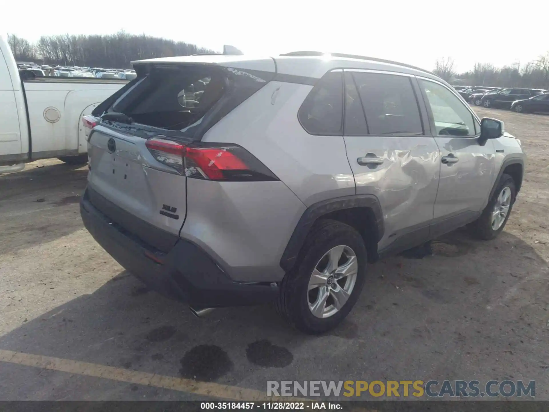 4 Photograph of a damaged car 2T3RWRFV6LW074505 TOYOTA RAV4 2020