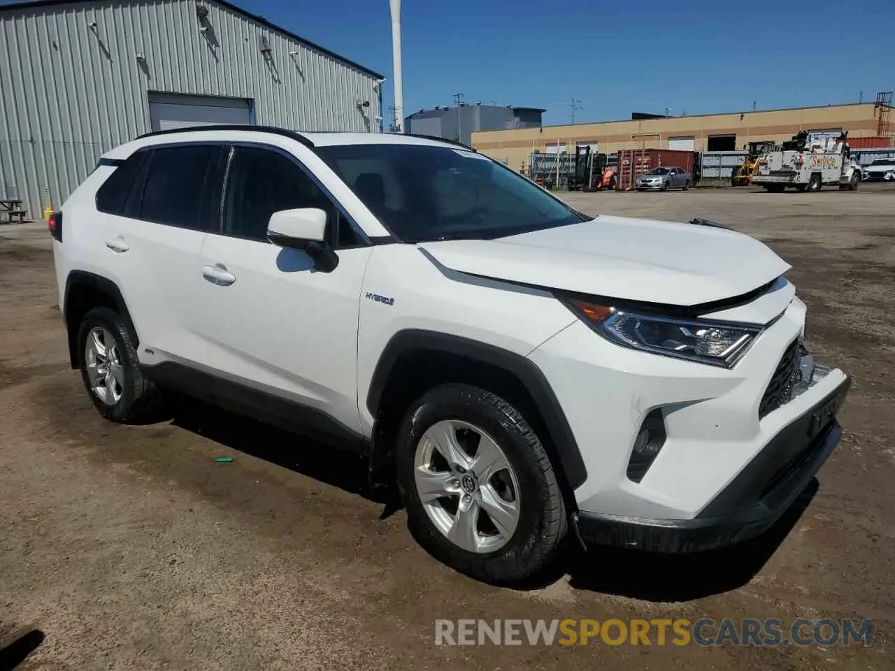 4 Photograph of a damaged car 2T3RWRFV6LW078974 TOYOTA RAV4 2020