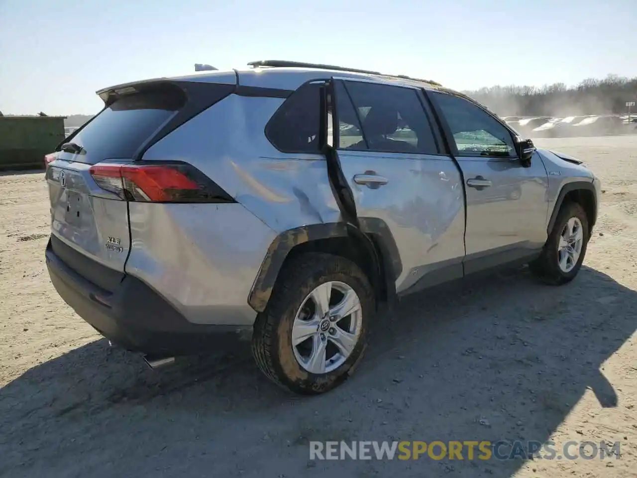 3 Photograph of a damaged car 2T3RWRFV7LW053534 TOYOTA RAV4 2020