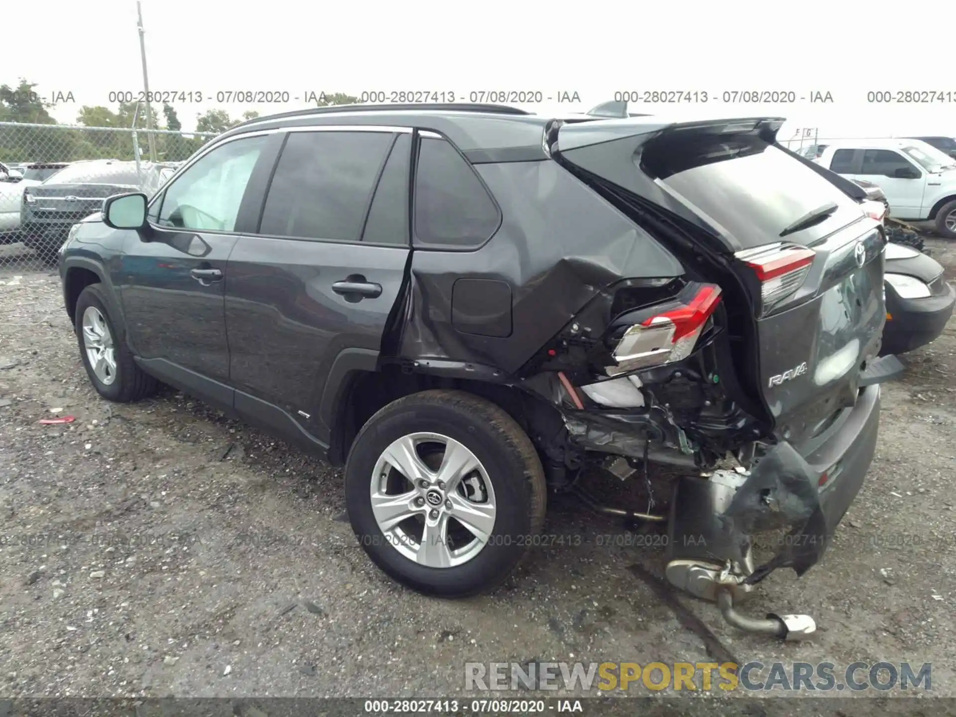 3 Photograph of a damaged car 2T3RWRFV7LW069765 TOYOTA RAV4 2020