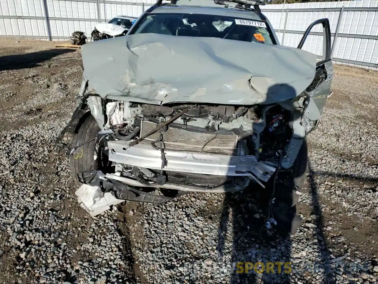 9 Photograph of a damaged car 2T3RWRFV7LW082788 TOYOTA RAV4 2020