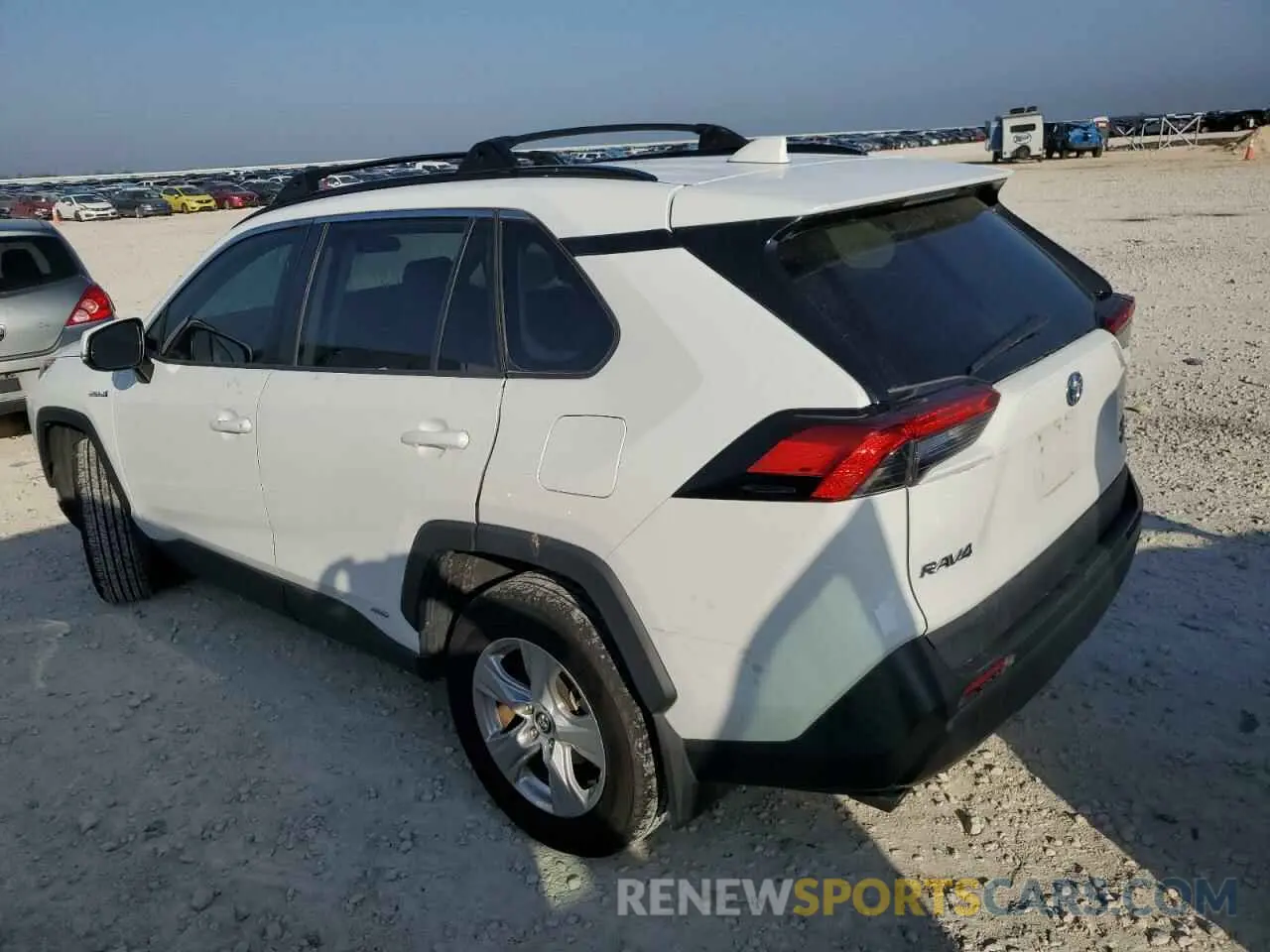 2 Photograph of a damaged car 2T3RWRFV8LW069175 TOYOTA RAV4 2020