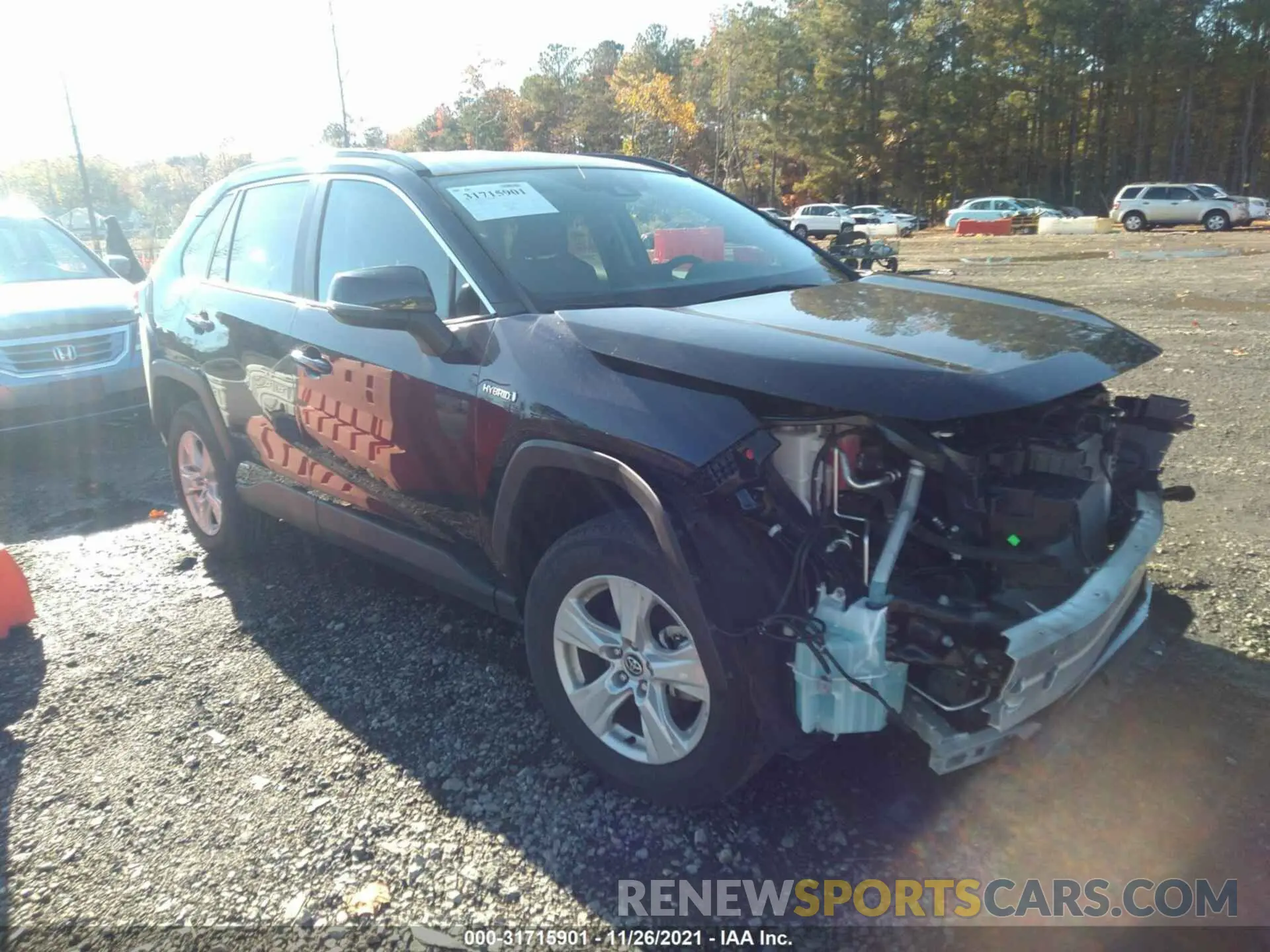 1 Photograph of a damaged car 2T3RWRFV8LW093931 TOYOTA RAV4 2020
