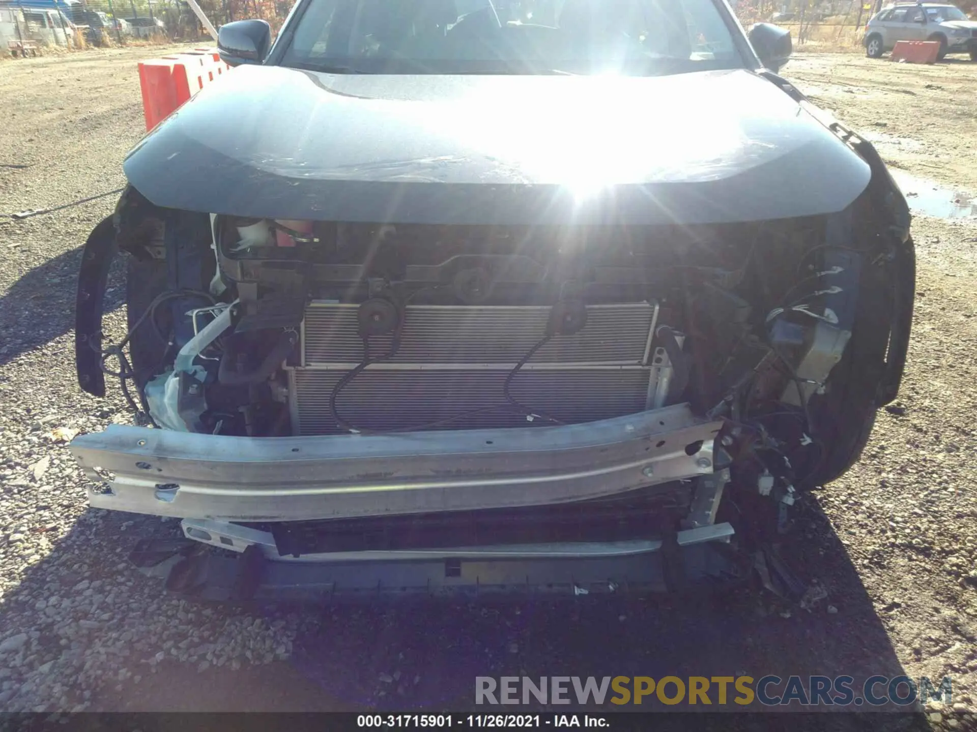6 Photograph of a damaged car 2T3RWRFV8LW093931 TOYOTA RAV4 2020