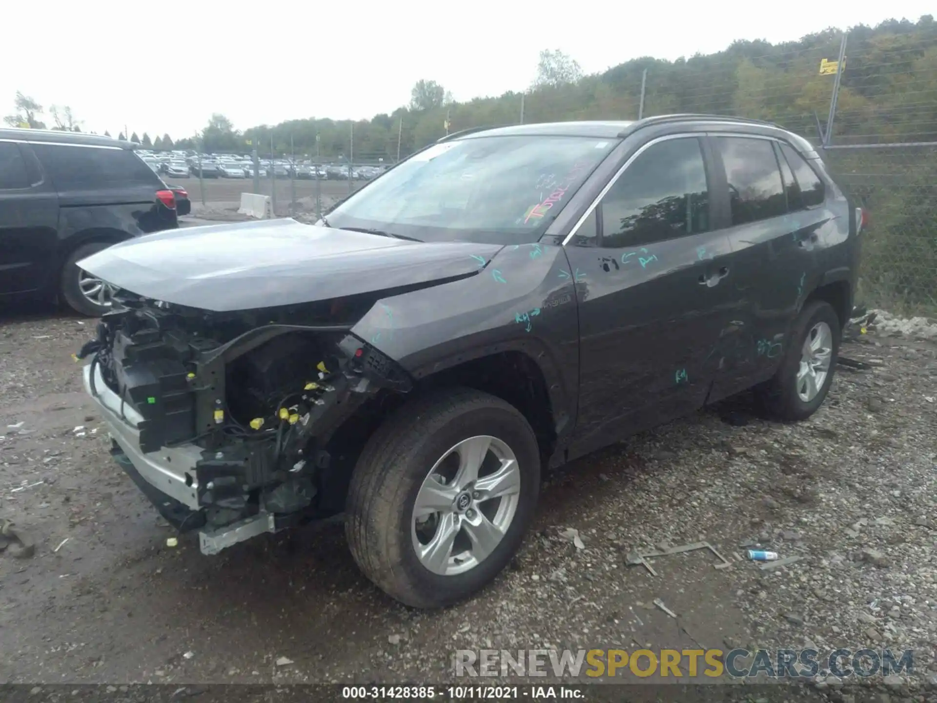 2 Photograph of a damaged car 2T3RWRFV9LW079200 TOYOTA RAV4 2020