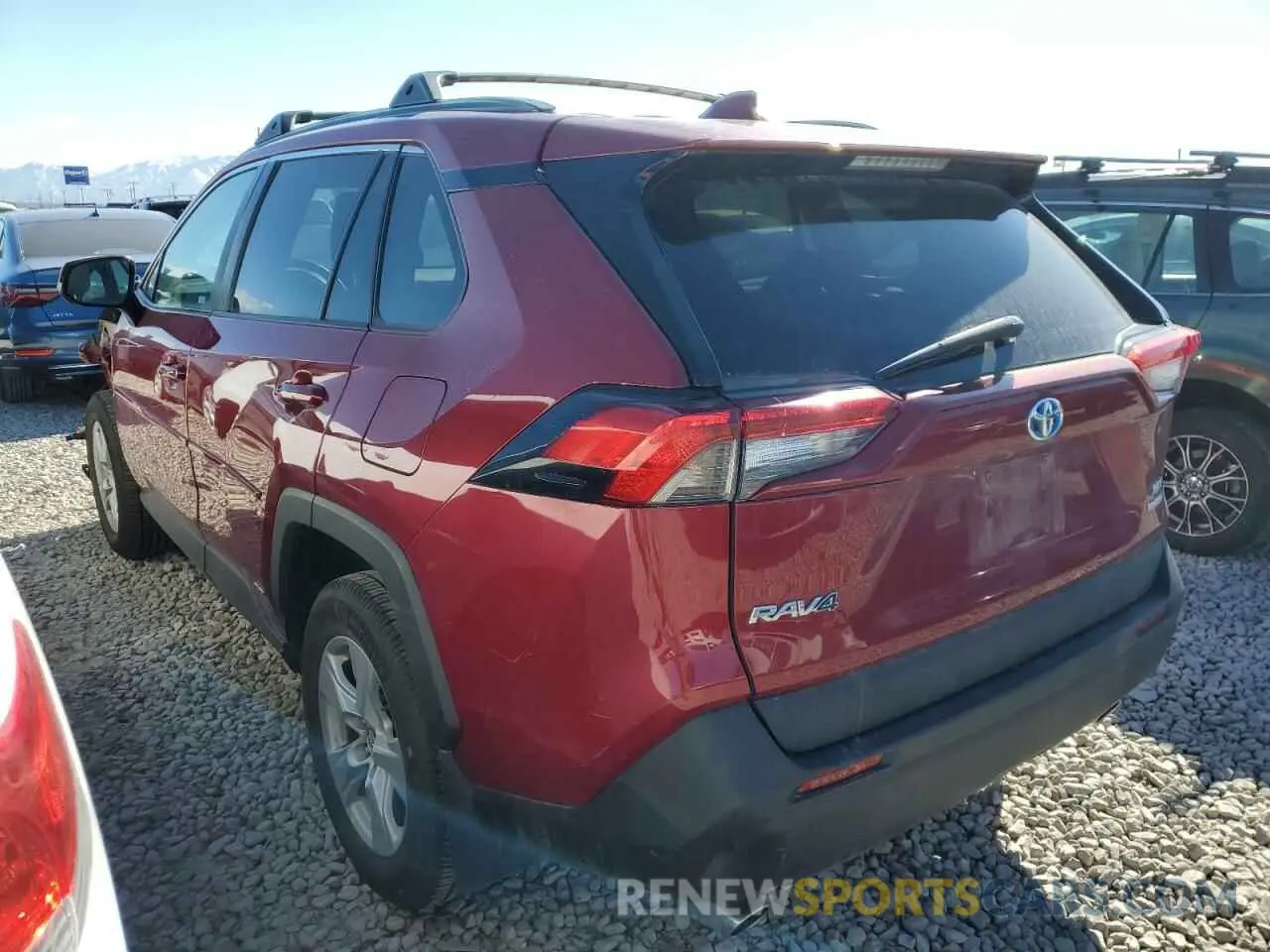2 Photograph of a damaged car 2T3RWRFVXLW047193 TOYOTA RAV4 2020