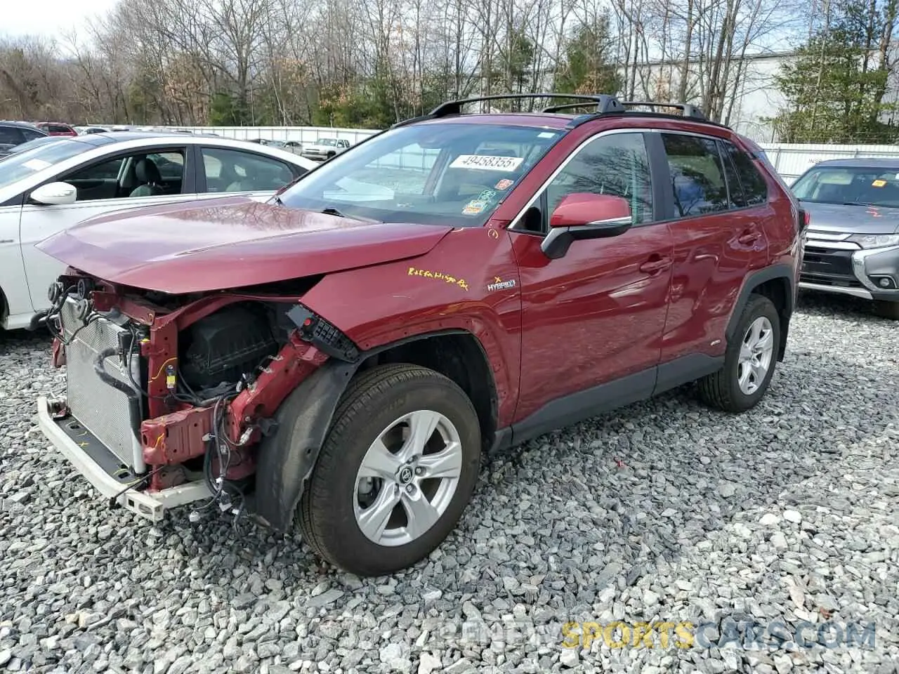 1 Photograph of a damaged car 2T3RWRFVXLW062485 TOYOTA RAV4 2020
