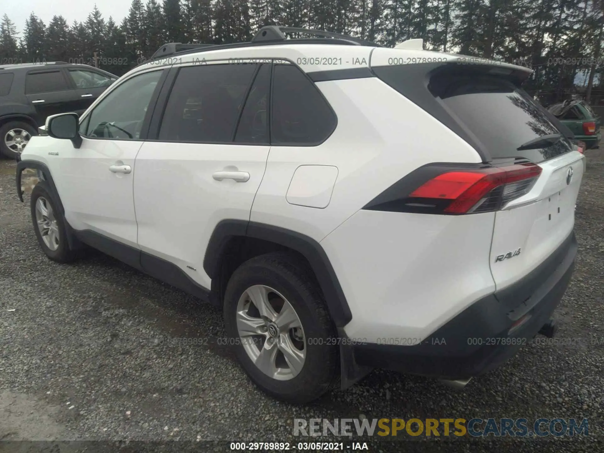 3 Photograph of a damaged car 2T3RWRFVXLW097284 TOYOTA RAV4 2020
