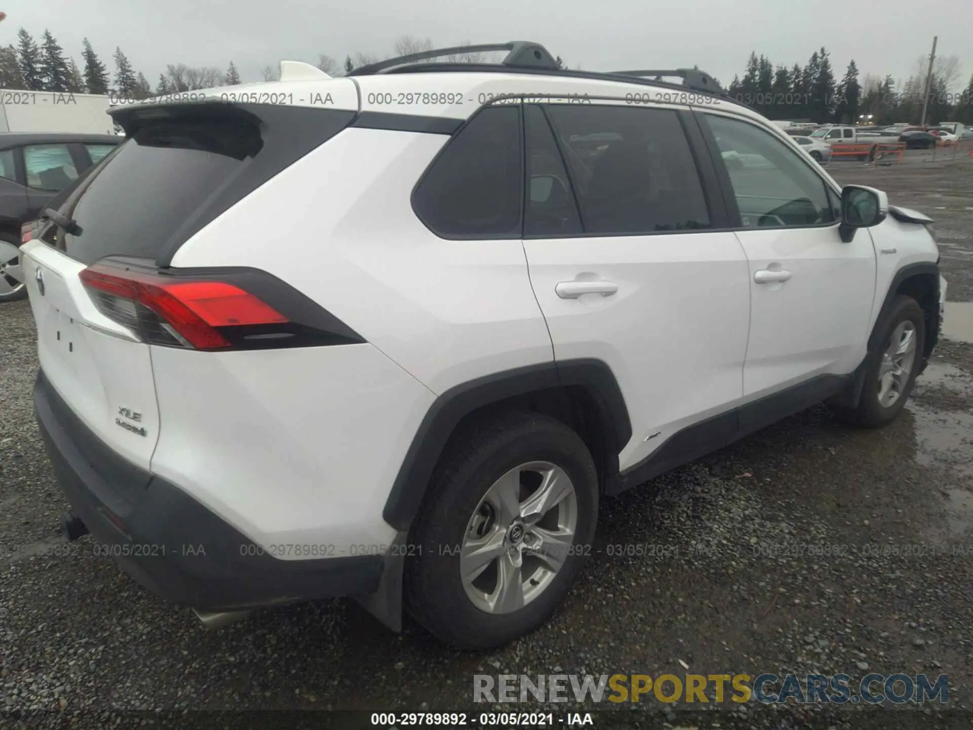 4 Photograph of a damaged car 2T3RWRFVXLW097284 TOYOTA RAV4 2020