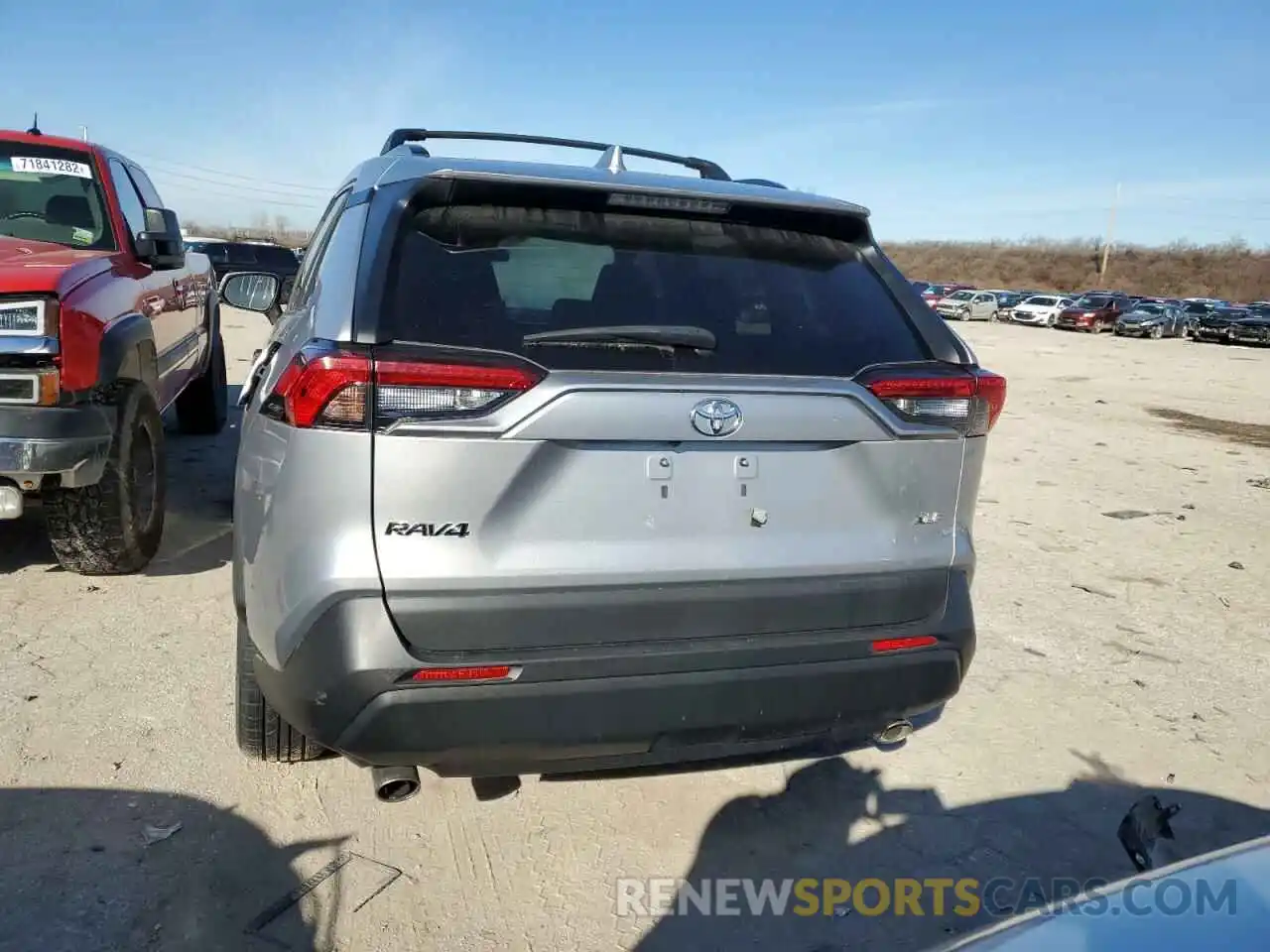 6 Photograph of a damaged car 2T3W1RFV0LC038019 TOYOTA RAV4 2020