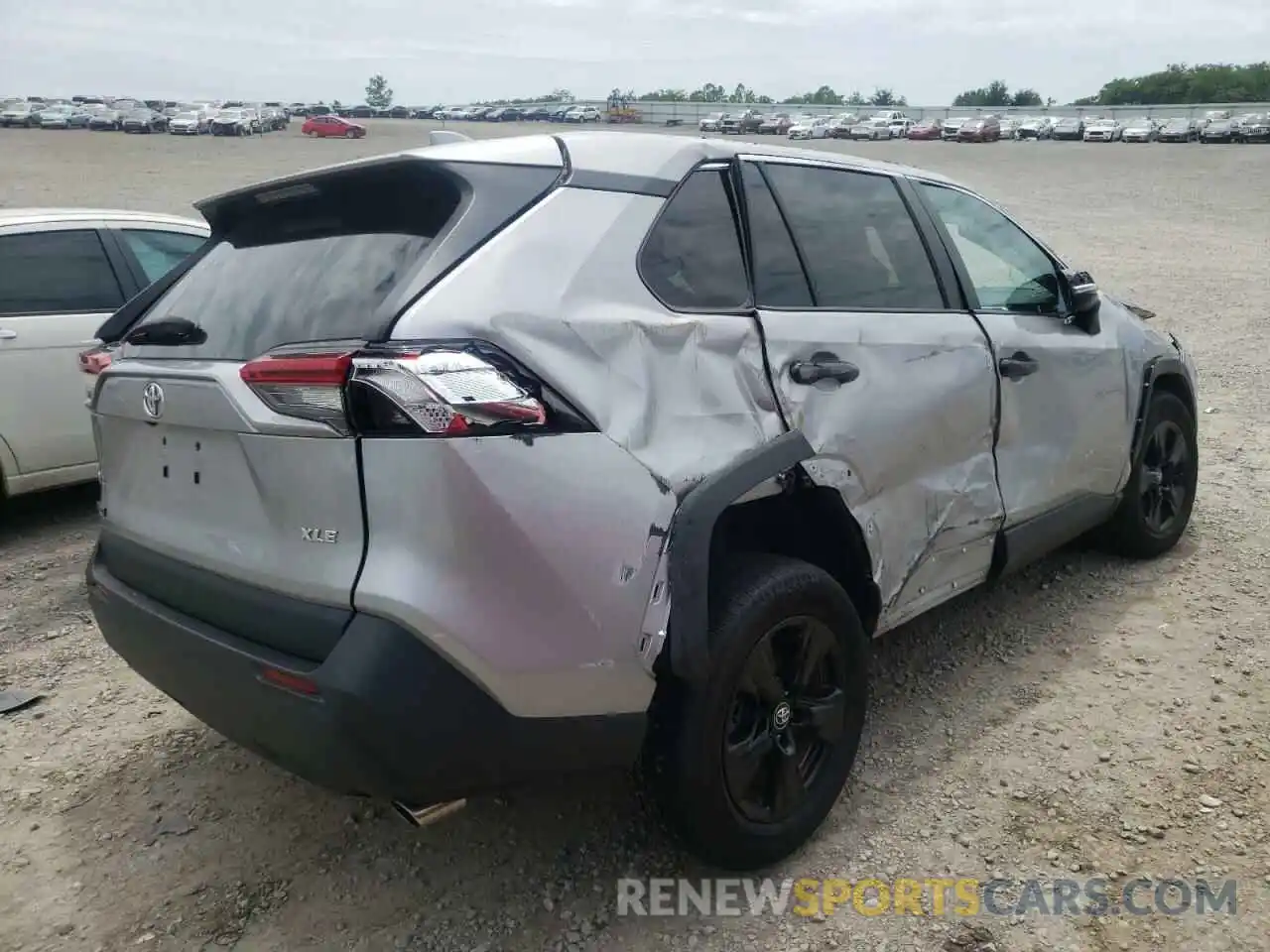 4 Photograph of a damaged car 2T3W1RFV0LC043804 TOYOTA RAV4 2020