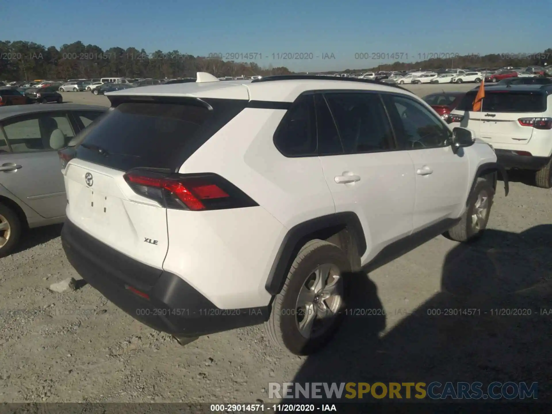 4 Photograph of a damaged car 2T3W1RFV0LC047836 TOYOTA RAV4 2020