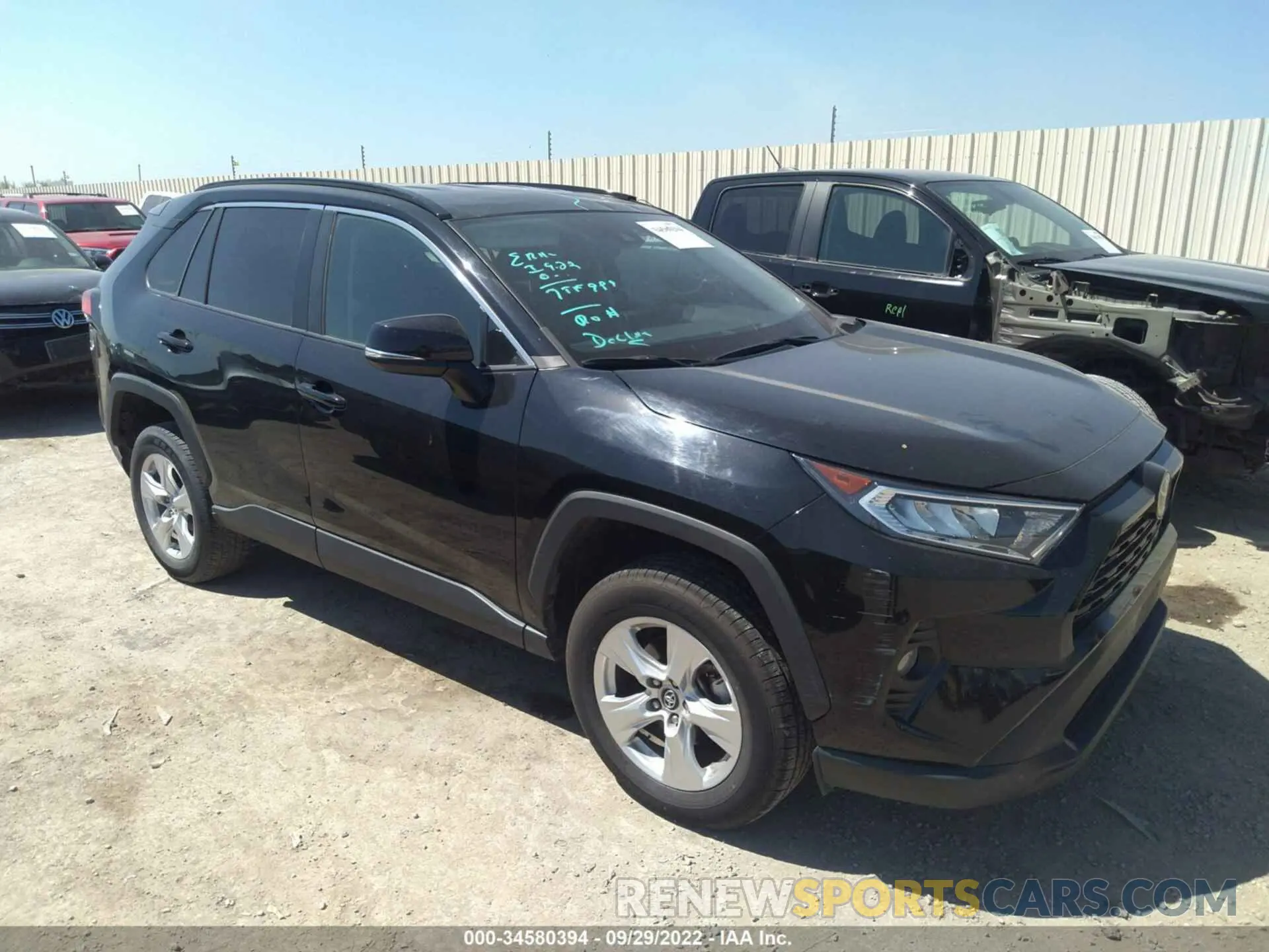 1 Photograph of a damaged car 2T3W1RFV0LC049988 TOYOTA RAV4 2020