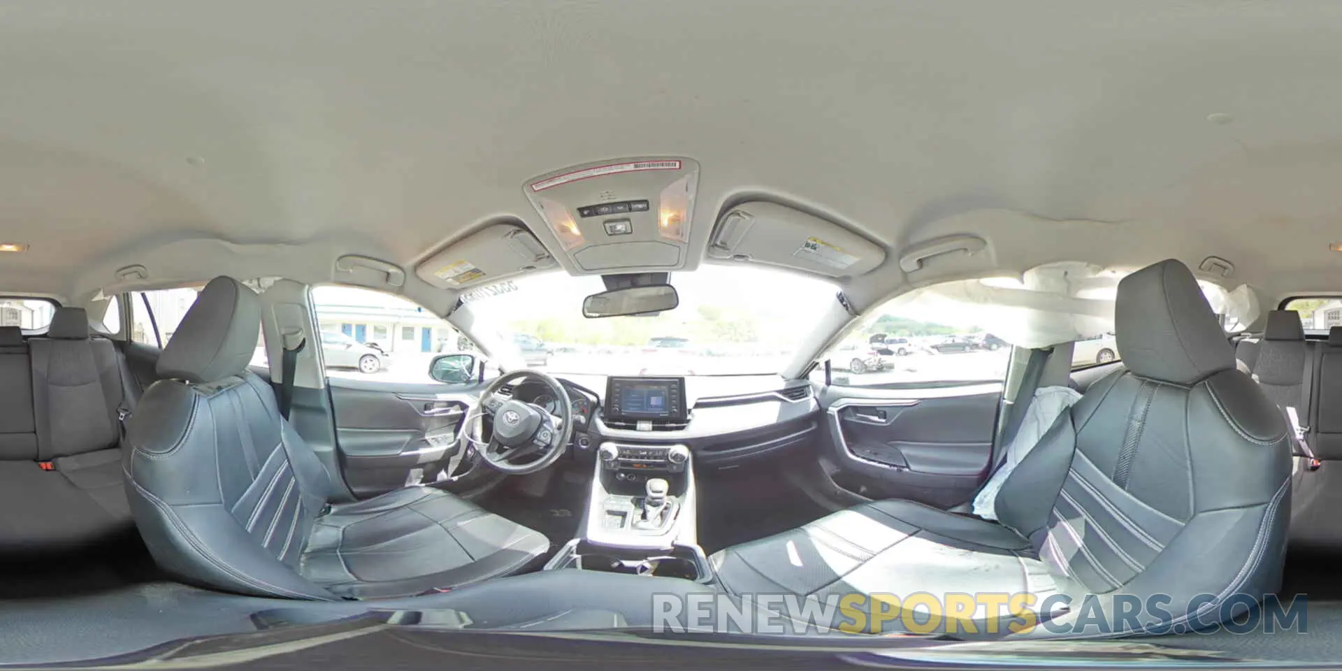 16 Photograph of a damaged car 2T3W1RFV0LC053295 TOYOTA RAV4 2020