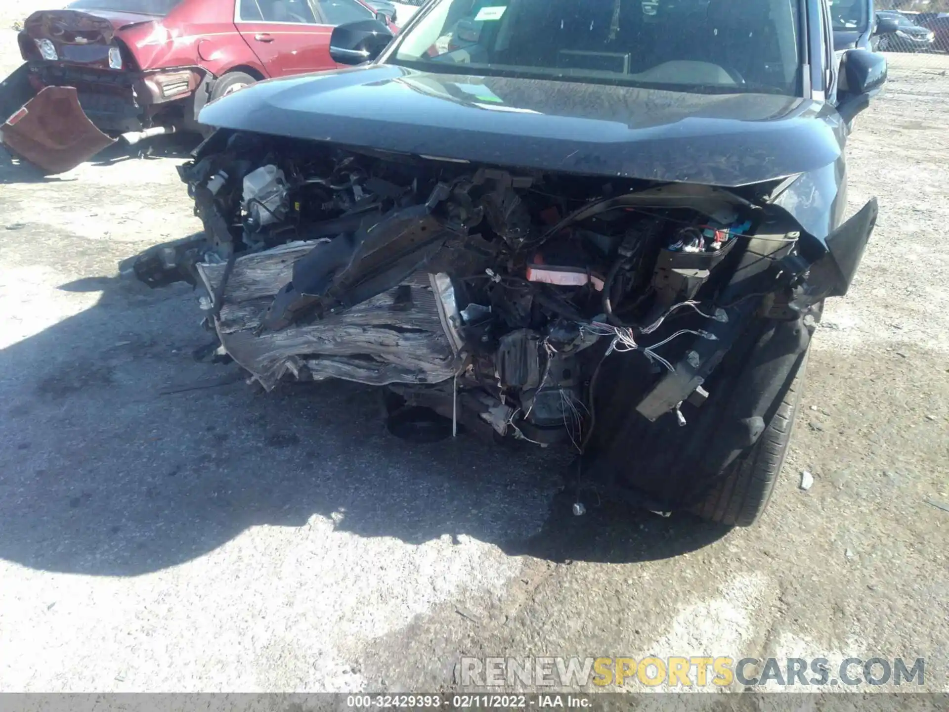 6 Photograph of a damaged car 2T3W1RFV0LC053801 TOYOTA RAV4 2020