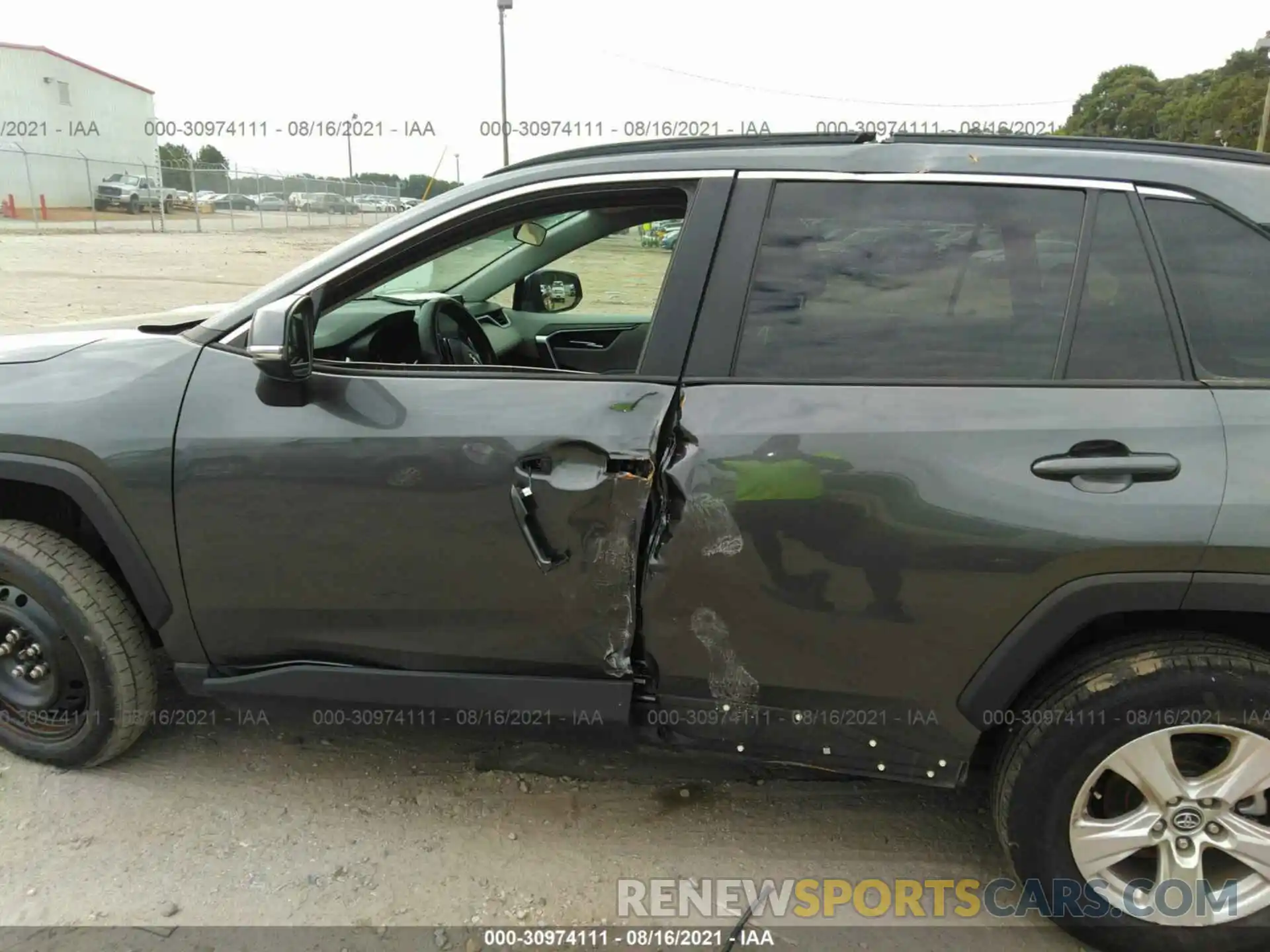 6 Photograph of a damaged car 2T3W1RFV0LC059470 TOYOTA RAV4 2020