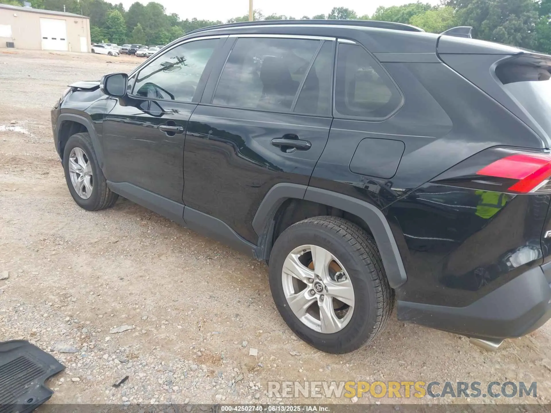 3 Photograph of a damaged car 2T3W1RFV0LC063518 TOYOTA RAV4 2020