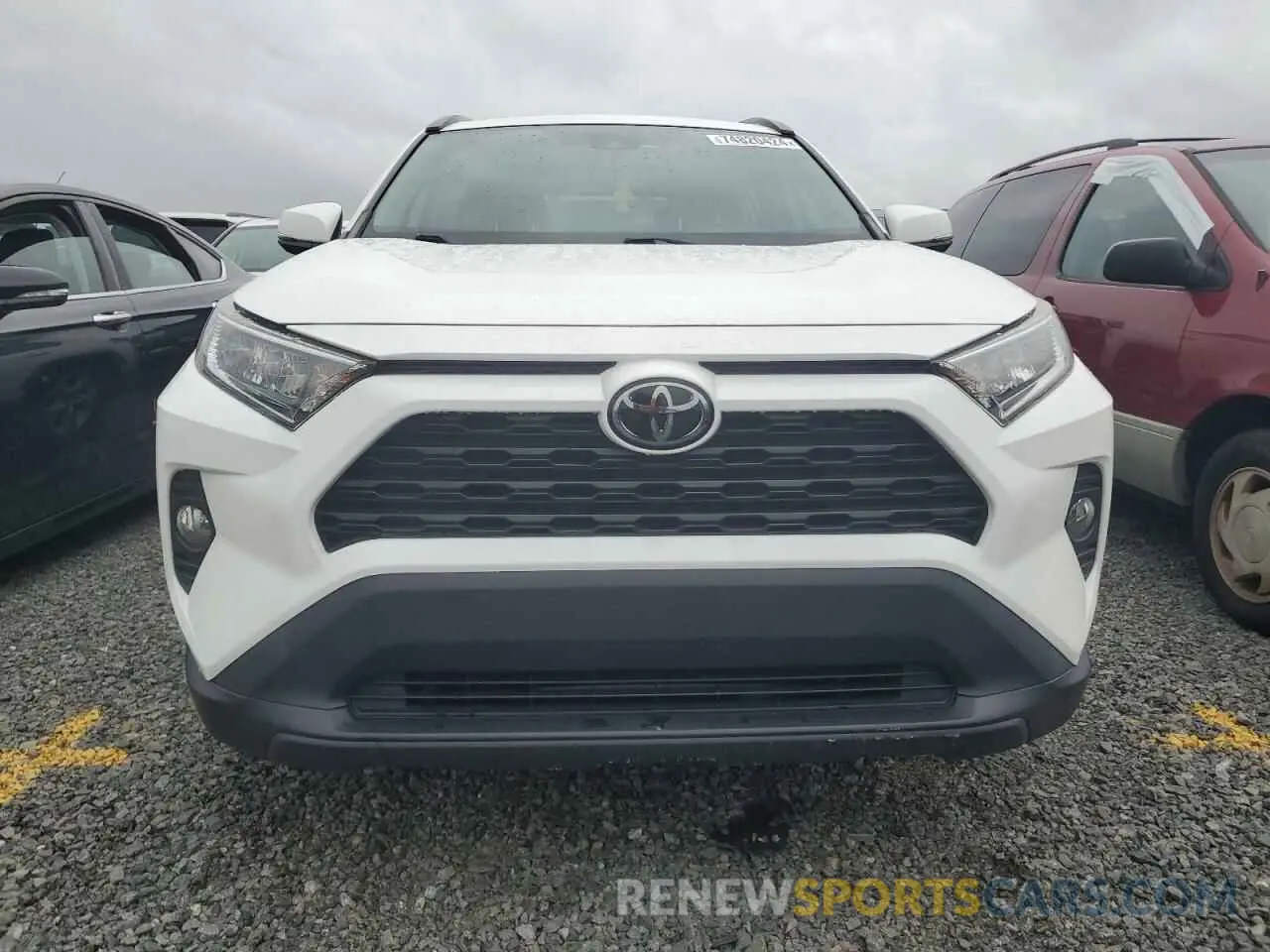 5 Photograph of a damaged car 2T3W1RFV0LC063745 TOYOTA RAV4 2020