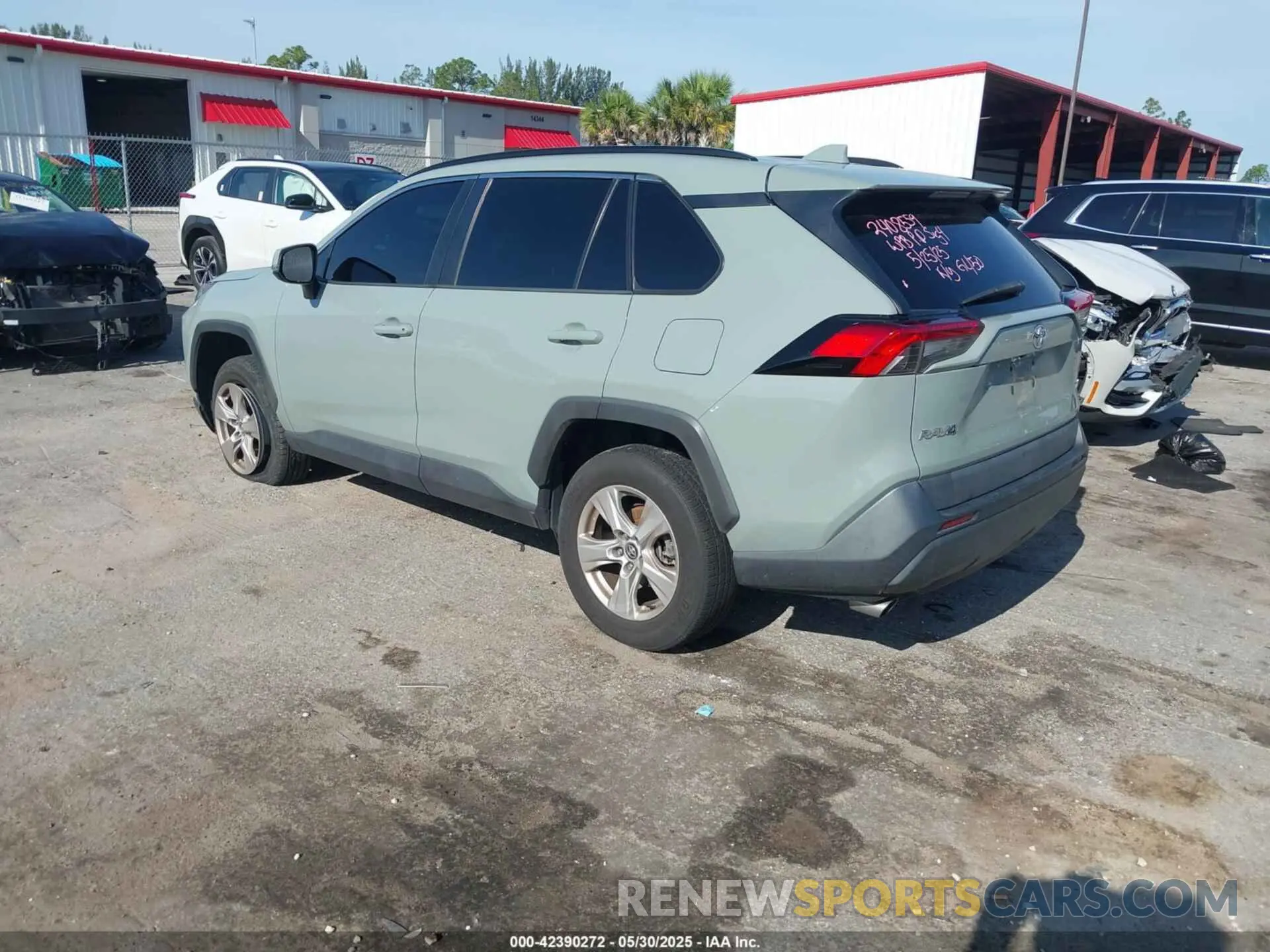 3 Photograph of a damaged car 2T3W1RFV0LC067410 TOYOTA RAV4 2020