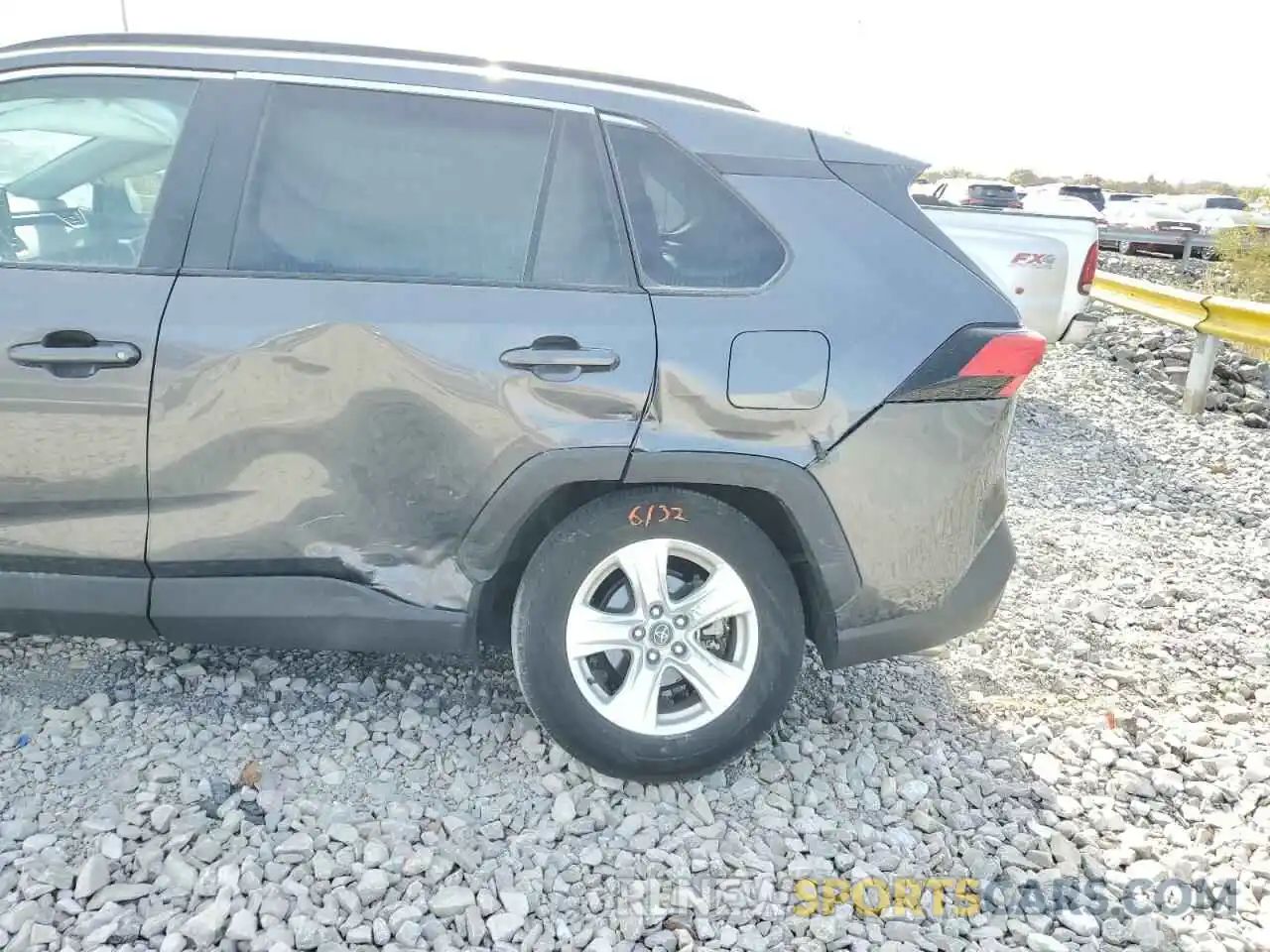 9 Photograph of a damaged car 2T3W1RFV0LC072249 TOYOTA RAV4 2020