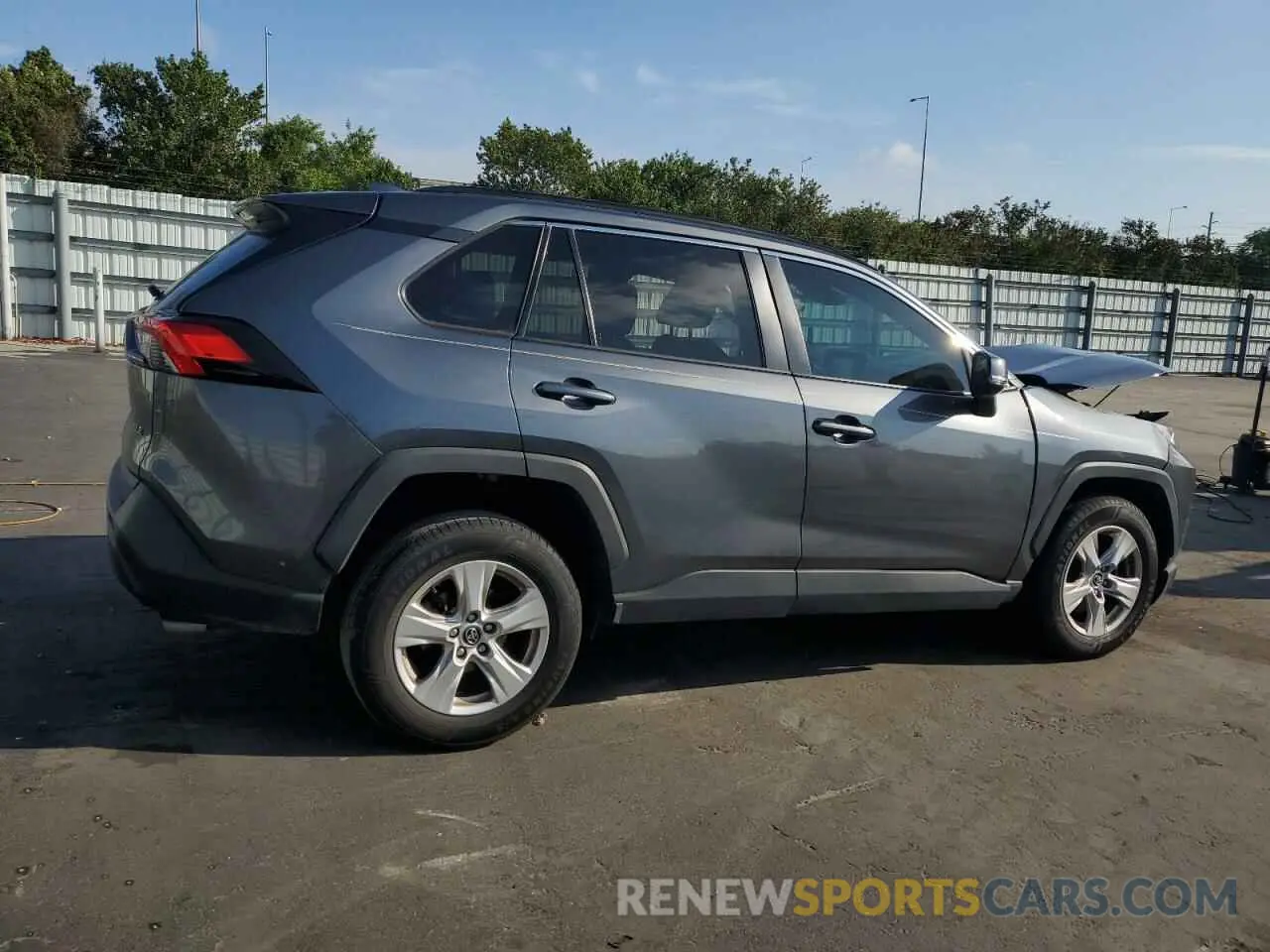 3 Photograph of a damaged car 2T3W1RFV0LC076088 TOYOTA RAV4 2020