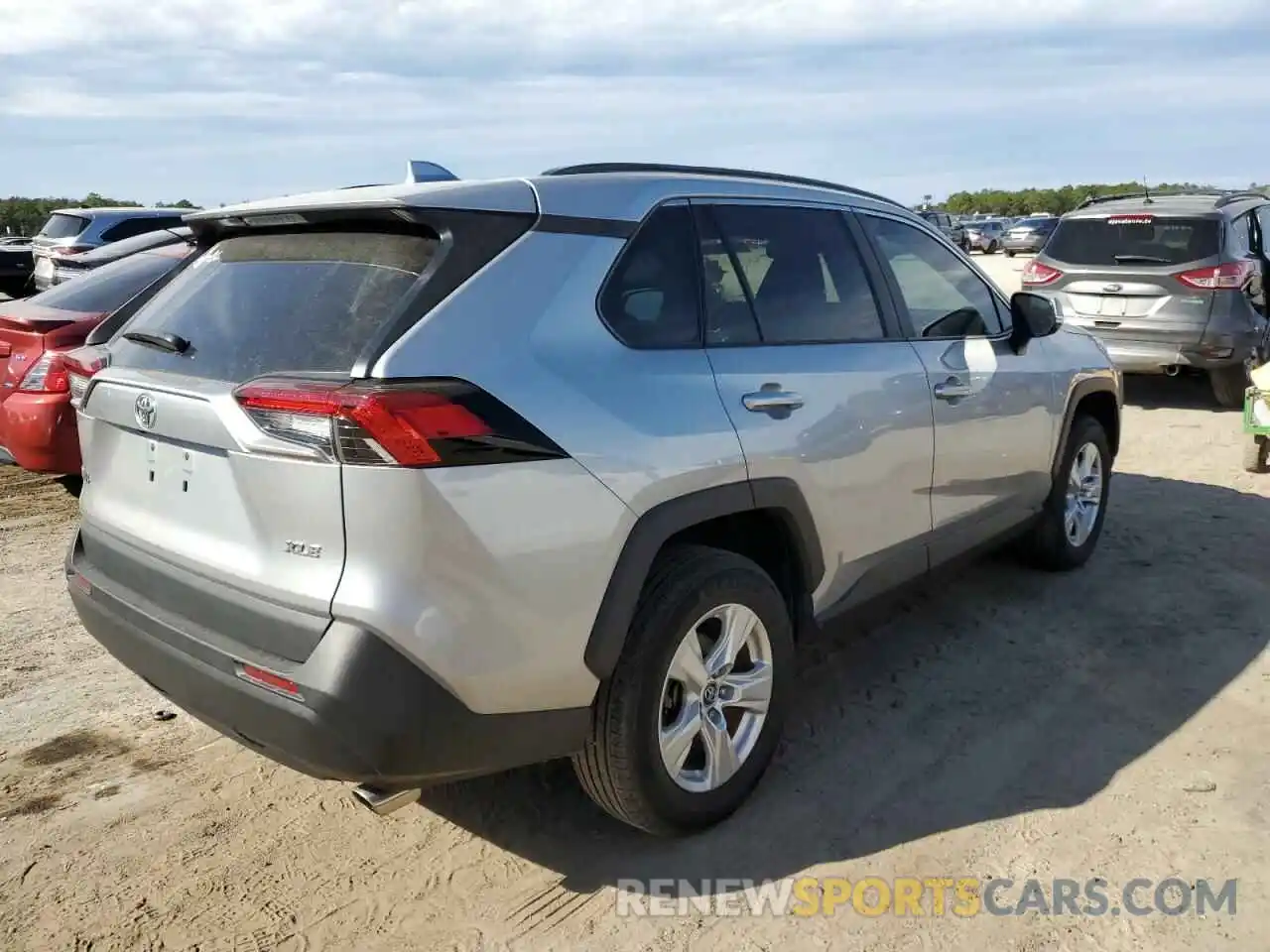 3 Photograph of a damaged car 2T3W1RFV0LC078813 TOYOTA RAV4 2020