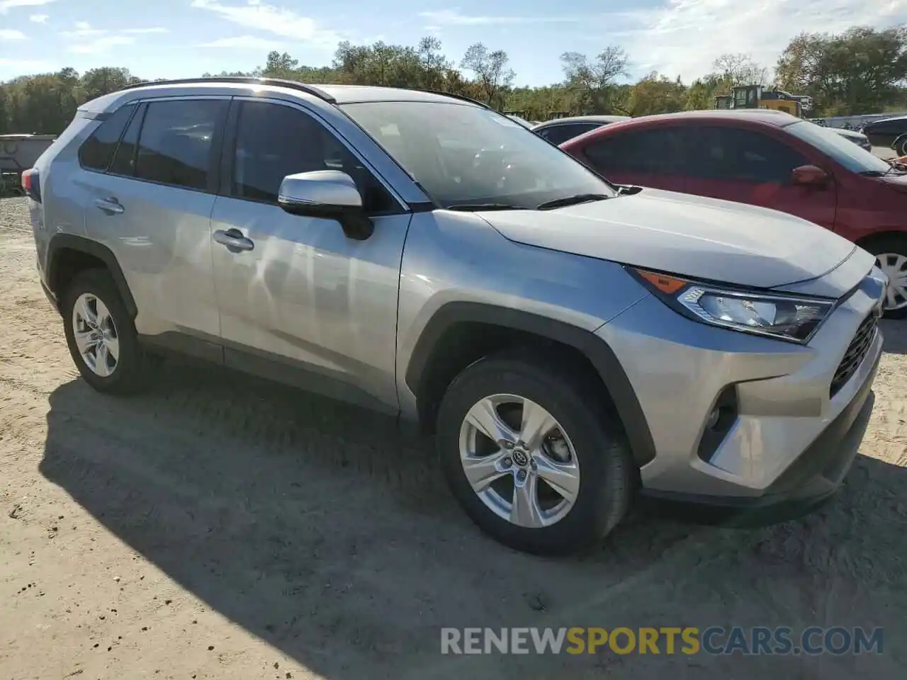 4 Photograph of a damaged car 2T3W1RFV0LC078813 TOYOTA RAV4 2020