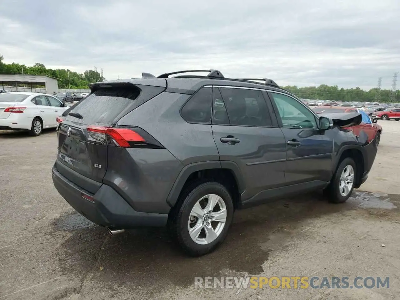 3 Photograph of a damaged car 2T3W1RFV0LC084367 TOYOTA RAV4 2020