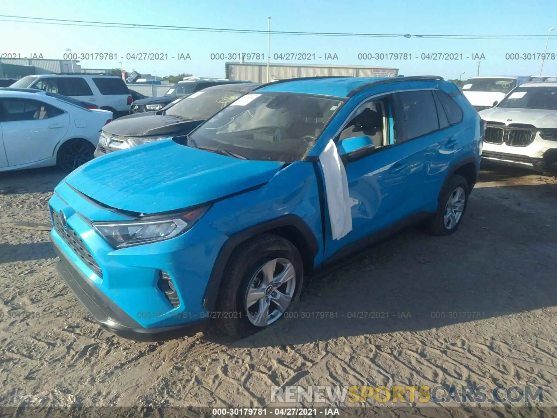 2 Photograph of a damaged car 2T3W1RFV0LW058687 TOYOTA RAV4 2020