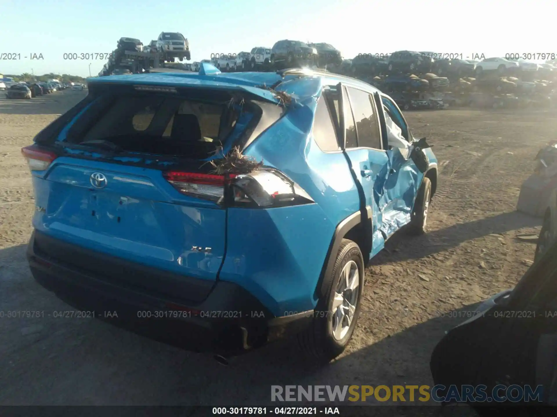 4 Photograph of a damaged car 2T3W1RFV0LW058687 TOYOTA RAV4 2020