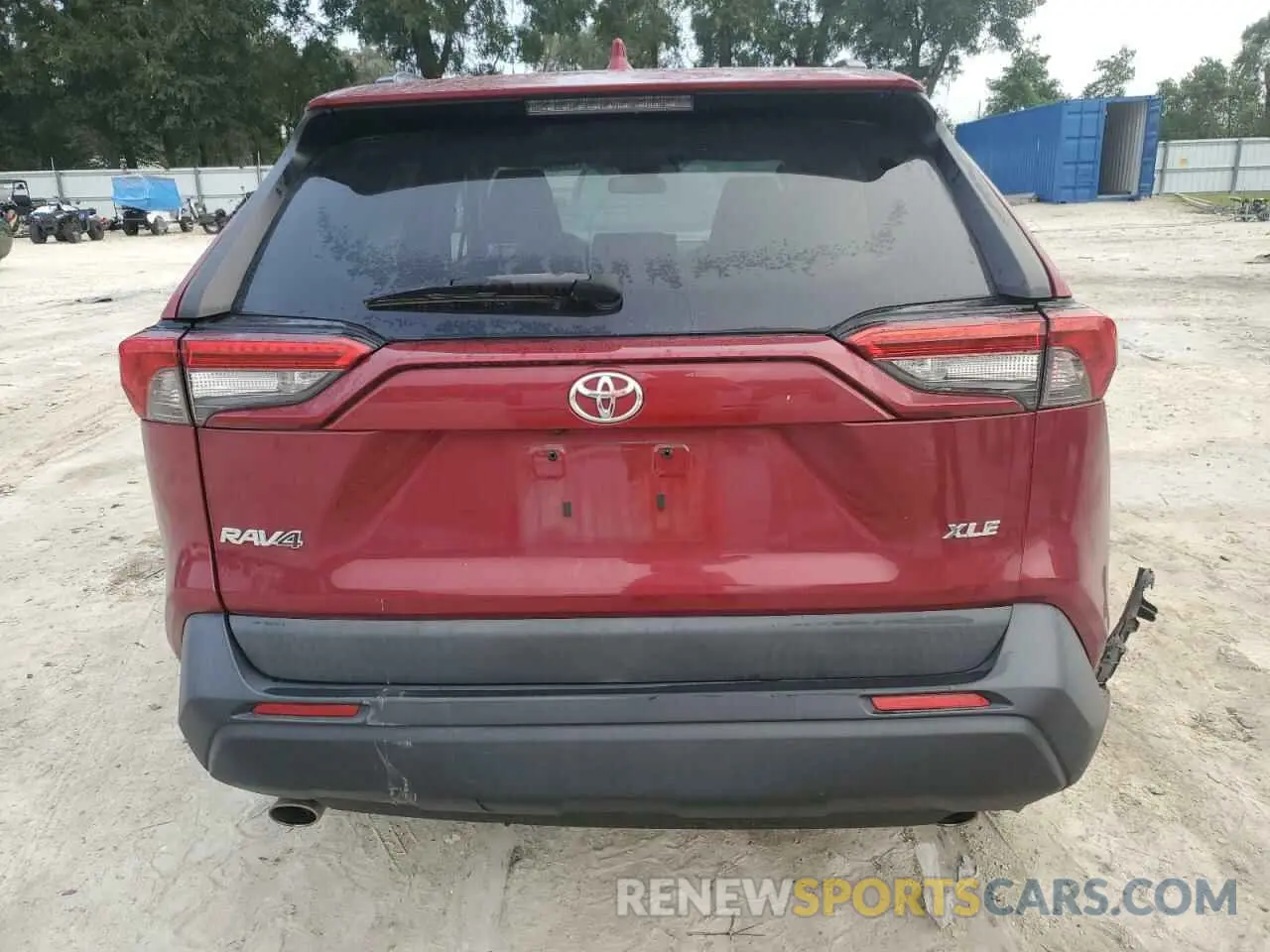6 Photograph of a damaged car 2T3W1RFV0LW059791 TOYOTA RAV4 2020