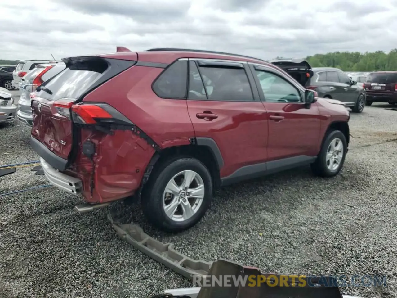 3 Photograph of a damaged car 2T3W1RFV0LW064022 TOYOTA RAV4 2020