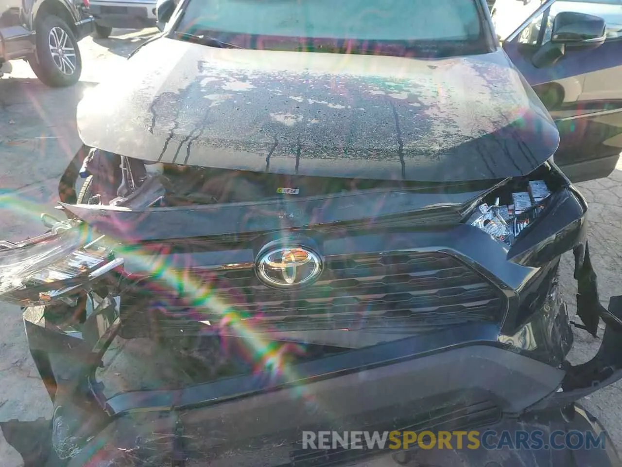 12 Photograph of a damaged car 2T3W1RFV0LW069527 TOYOTA RAV4 2020